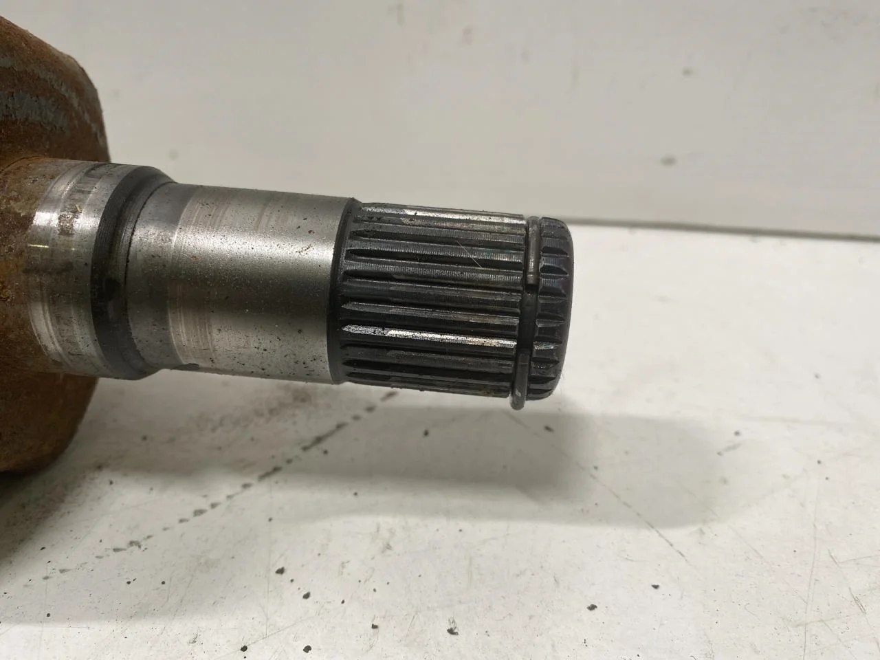 Mg MARVEL R 2022- Rear left driveshaft view 2