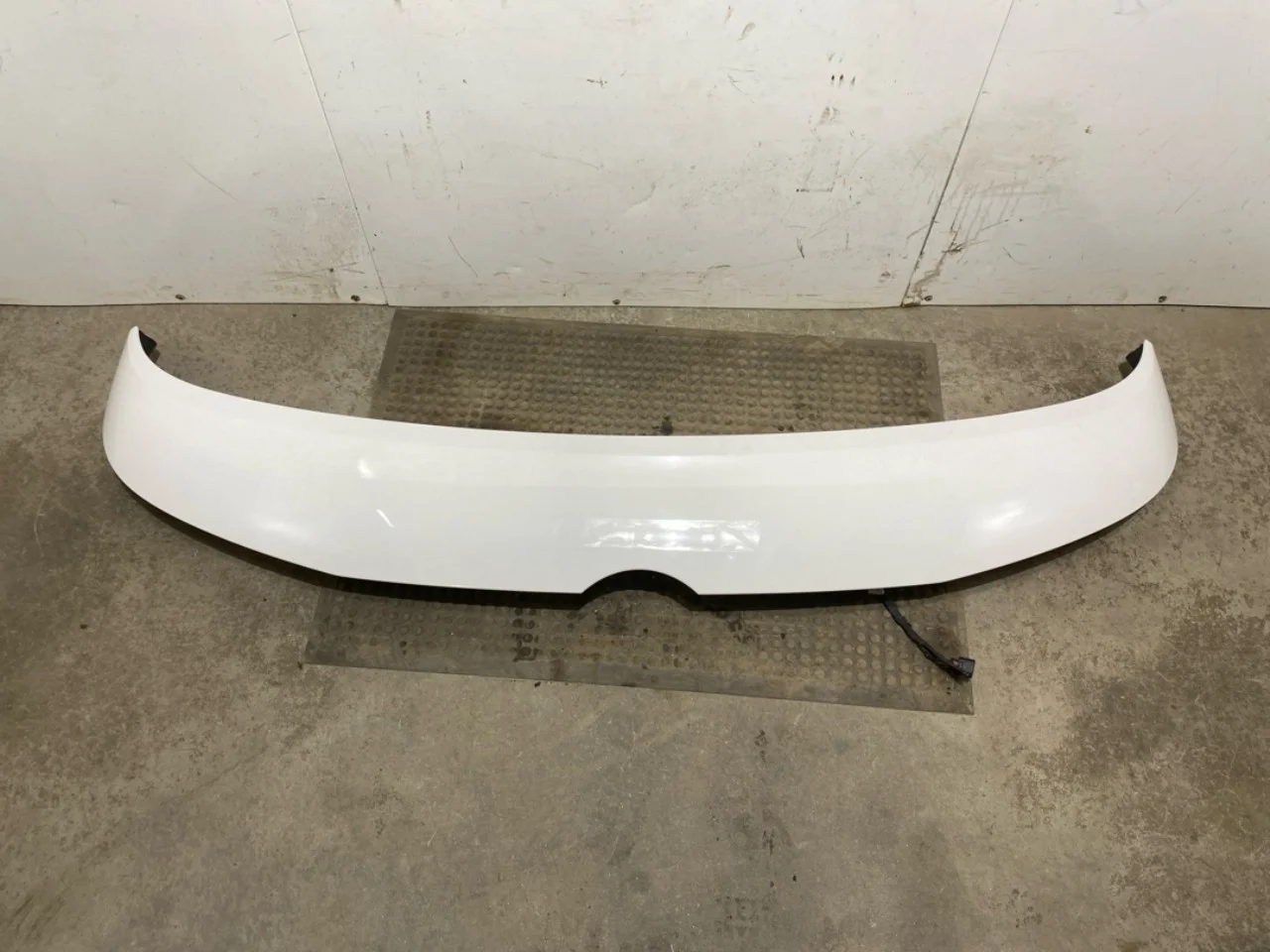 Volkswagen ID BUZZ/CARGO 2022- Bonnet