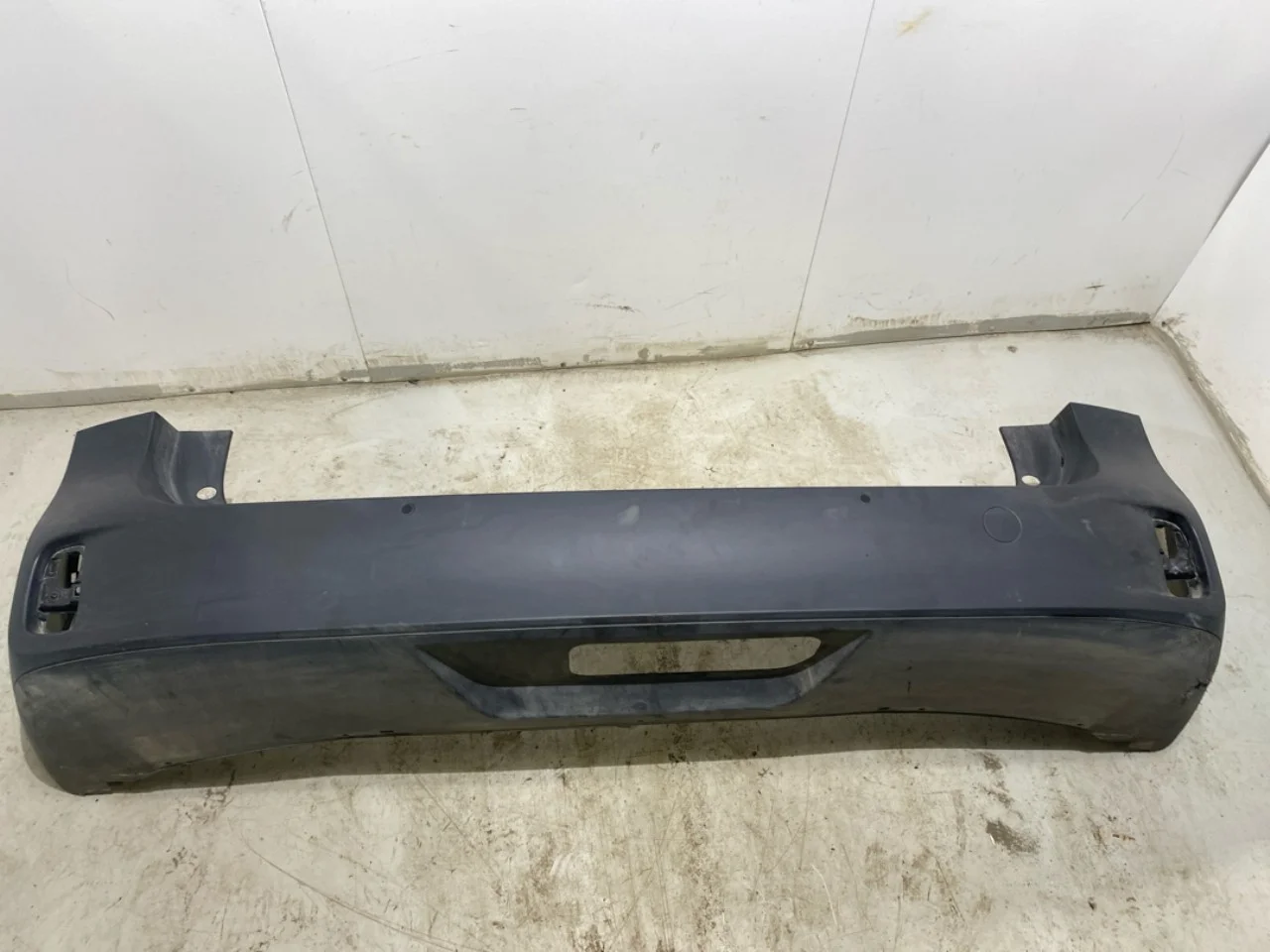 Volkswagen ID BUZZ/CARGO 2022- Rear bumper