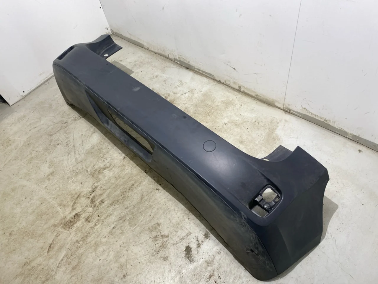 Volkswagen ID BUZZ/CARGO 2022- Rear bumper view 3