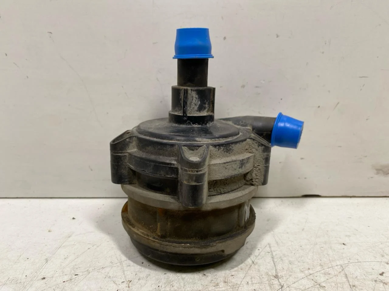 Ford FOCUS 2011-14 Circulation pump