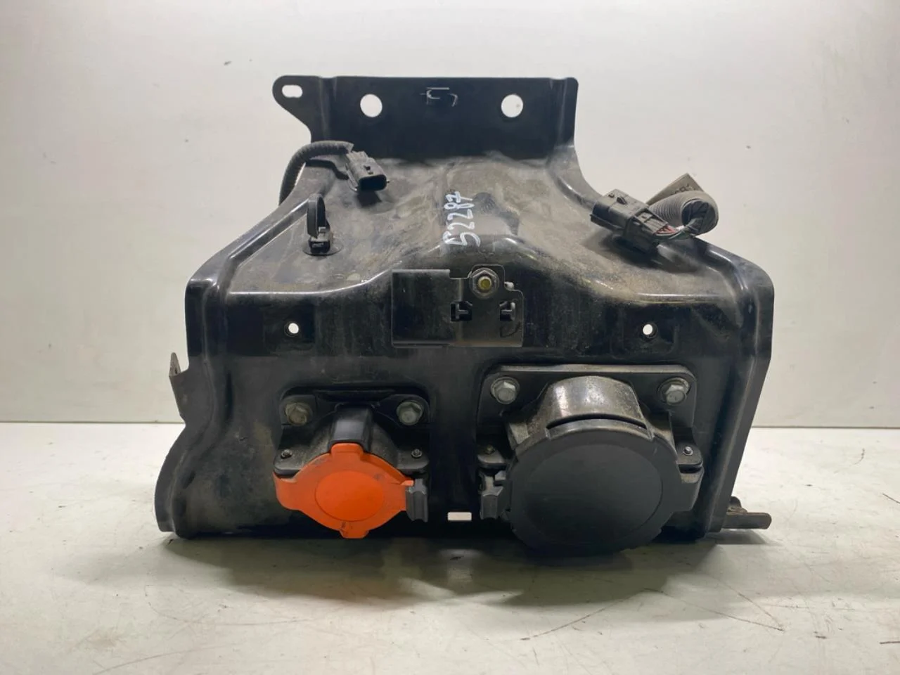 Nissan LEAF 2011-17 Charging port cover, electric / hybrid view 2