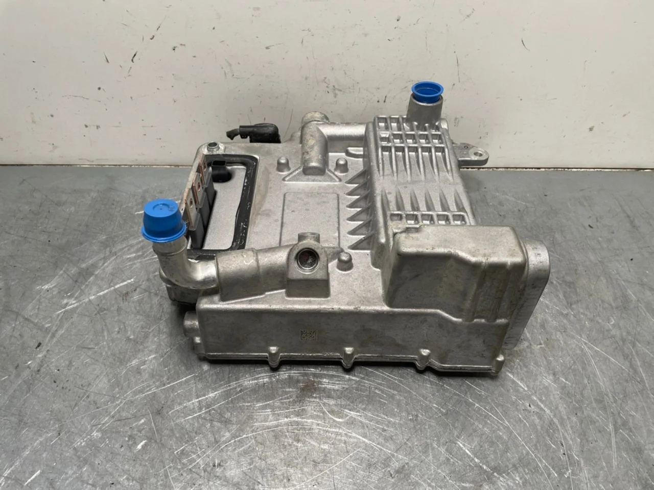 Volkswagen ID BUZZ/CARGO 2022- Inverter, 12-220V nézet 2