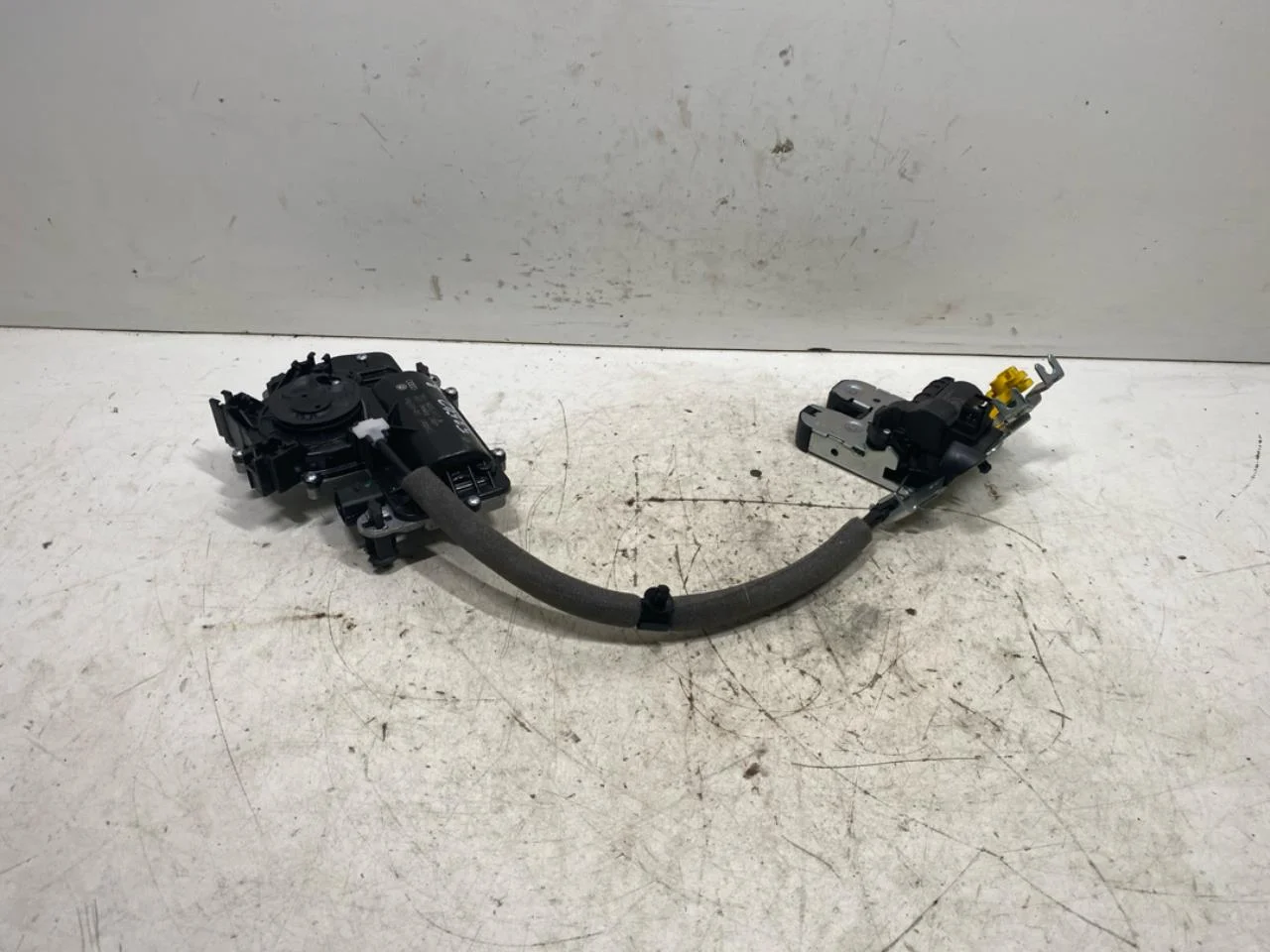 Audi E-TRON, S GE 2019- Tailgate lock view 2