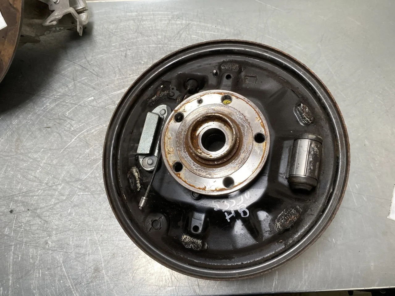Volkswagen ID.3 2021- Csonkállvány, jobb hátsó