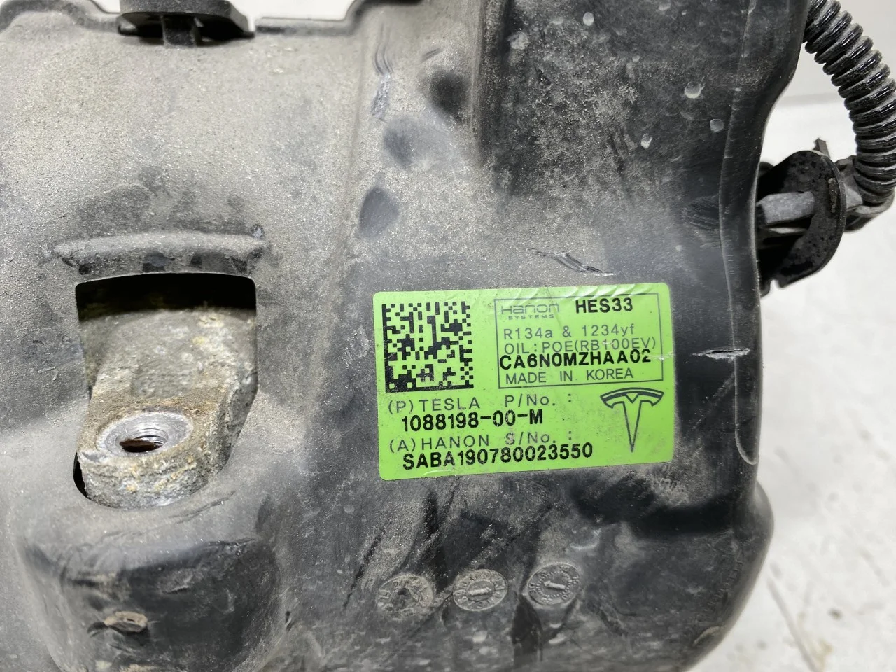 Tesla MODEL 3 2017--> Klímakompresszor nézet 4