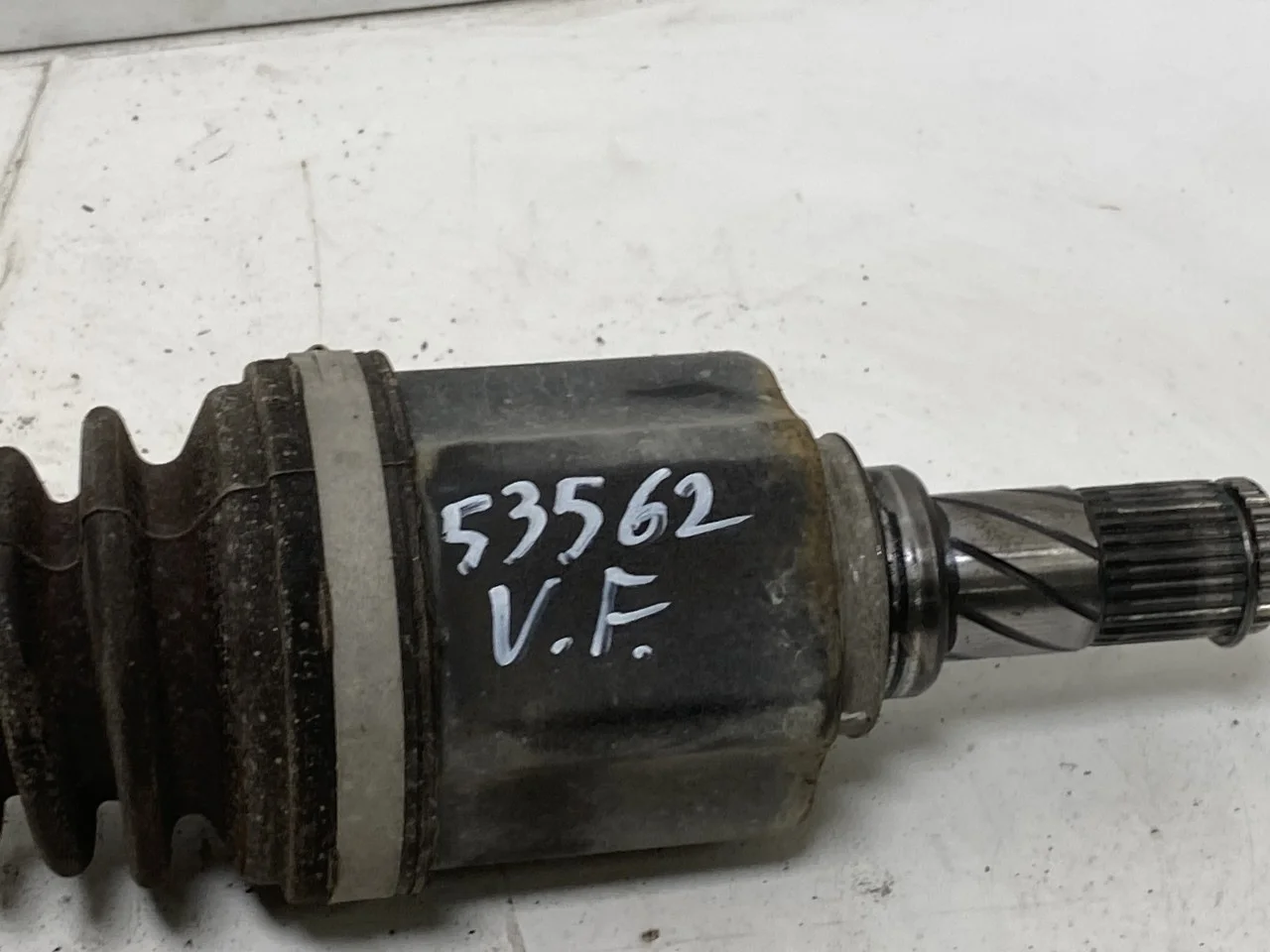 Nissan LEAF 2011-17 Front left driveshaft view 2