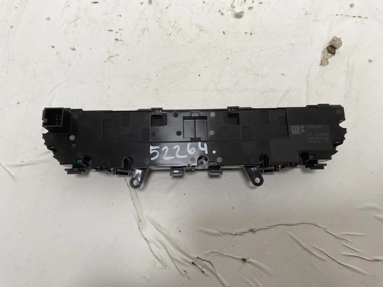 Mercedes EQC 2020- Egyéb kapcsolók nézet 2