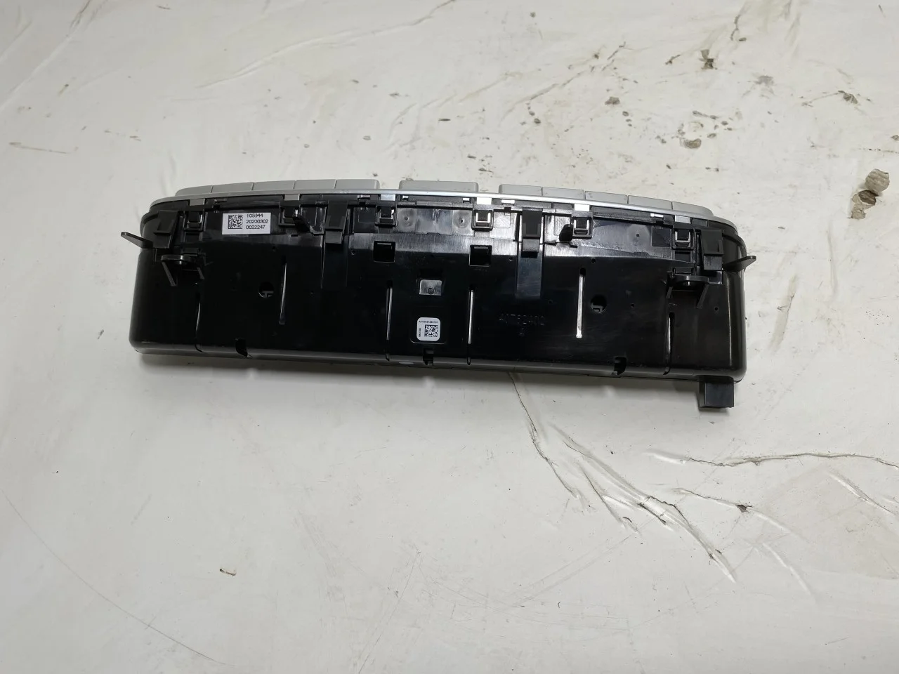 Mercedes EQC 2020- Heater control unit view 2