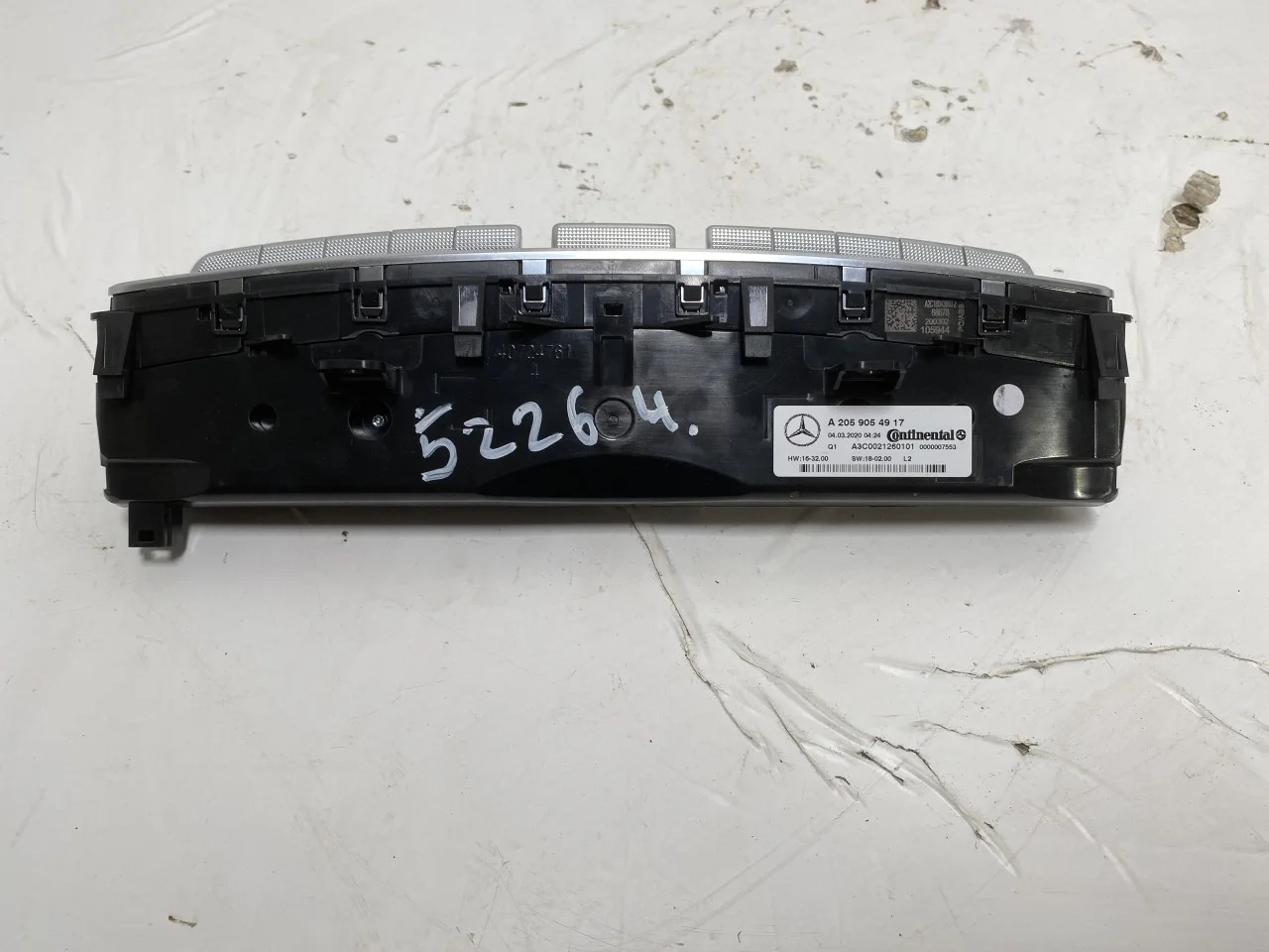 Mercedes EQC 2020- Heater control unit view 3