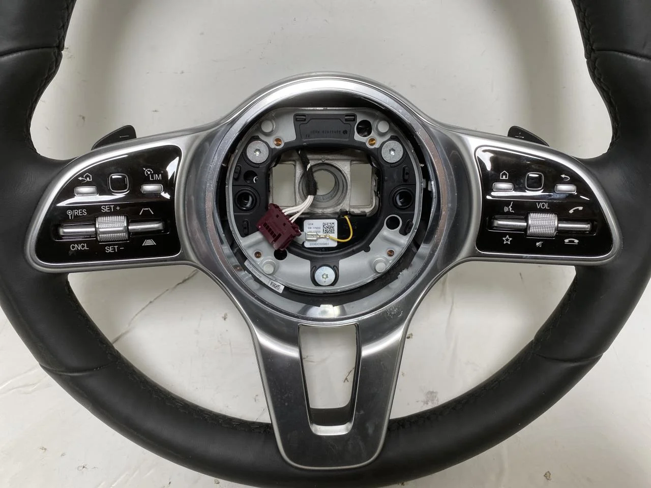 Mercedes EQC 2020- Steering wheel view 2