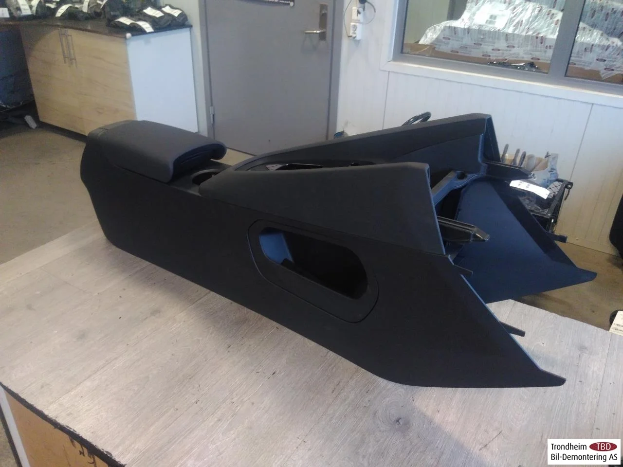 Polestar 2 2020- Kartámasz