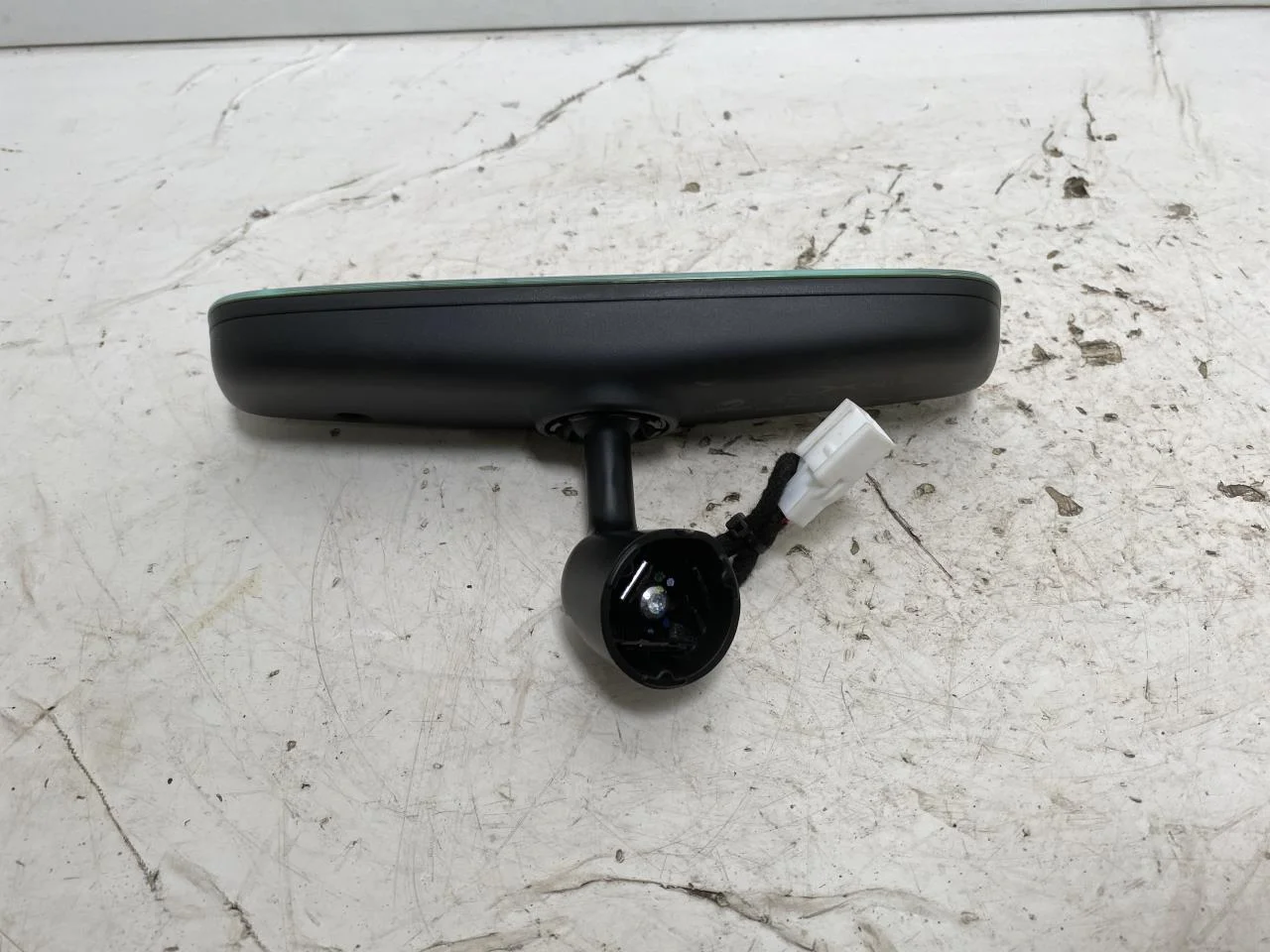 Xpeng G6 2024-> Interior rear-view mirror view 3
