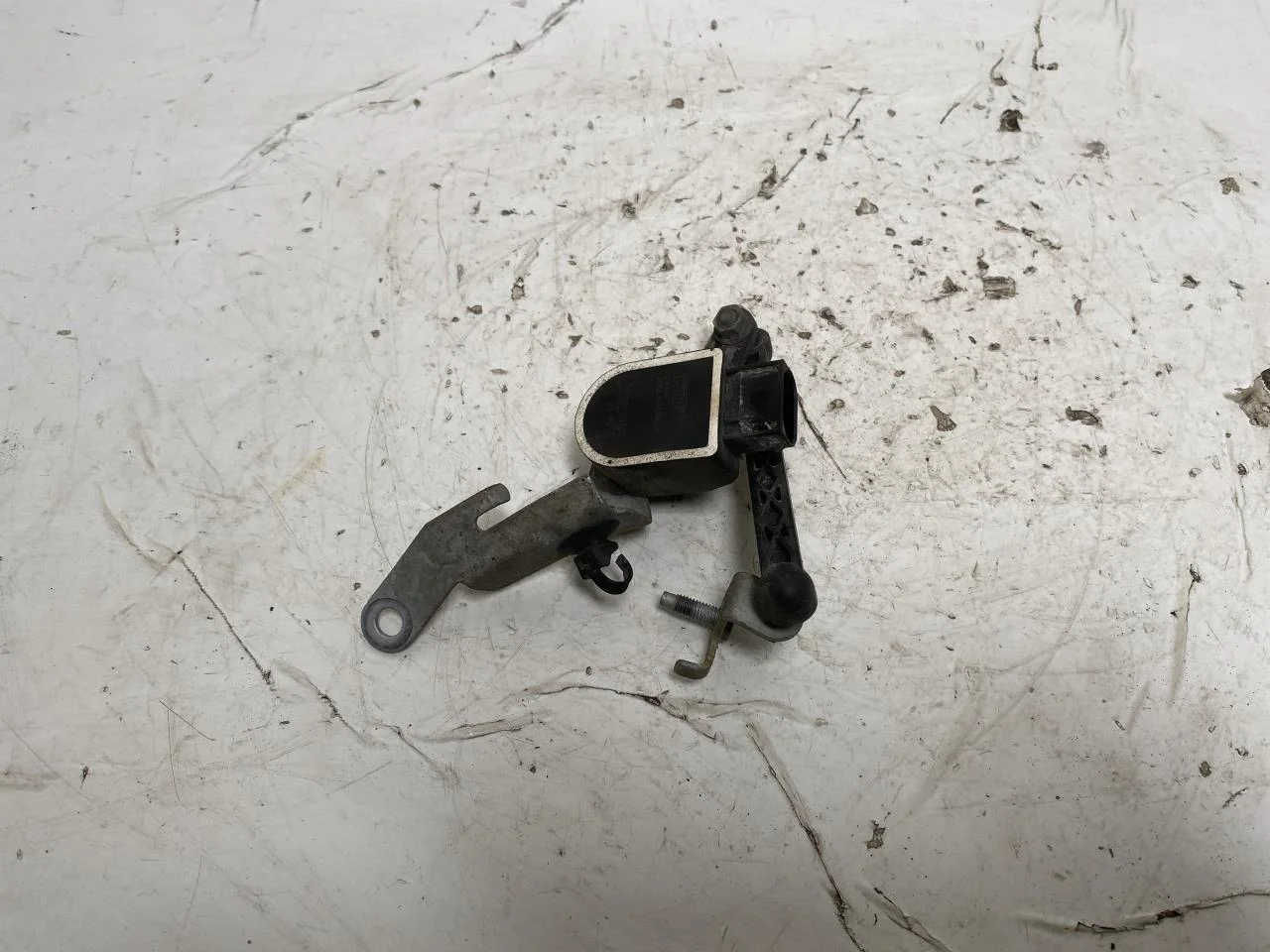 Volvo XC40/RECHARGE 2018- Level control / air suspension sensor