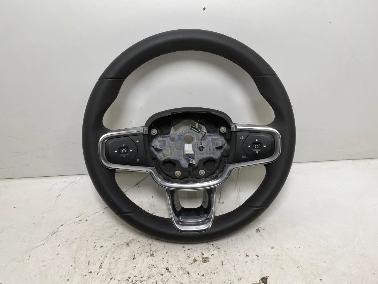 Volvo XC40/RECHARGE 2018- Kormánykerék