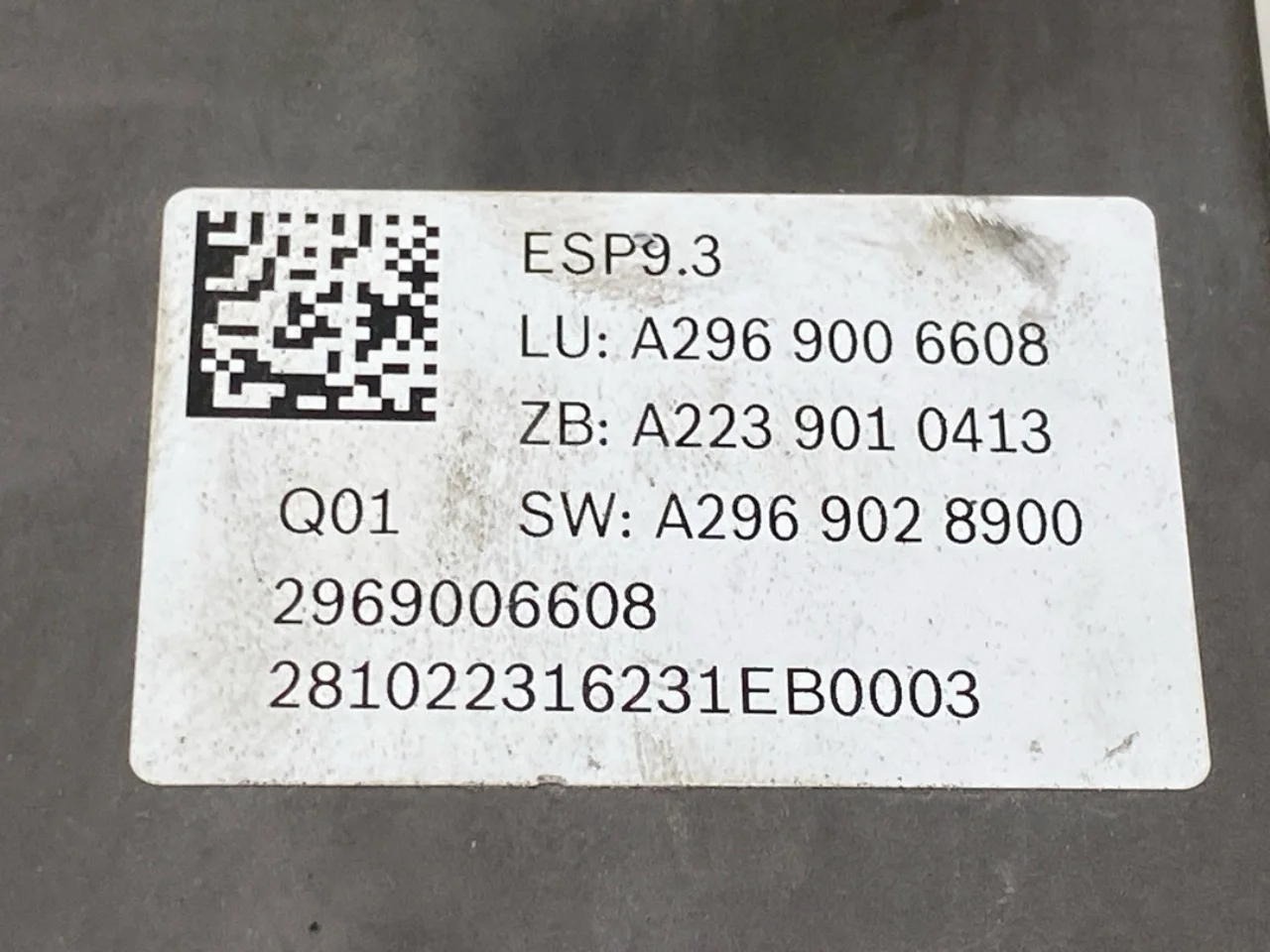 Mercedes EQS SUV X296 2022- ABS hidraulika egység (tömb) nézet 3