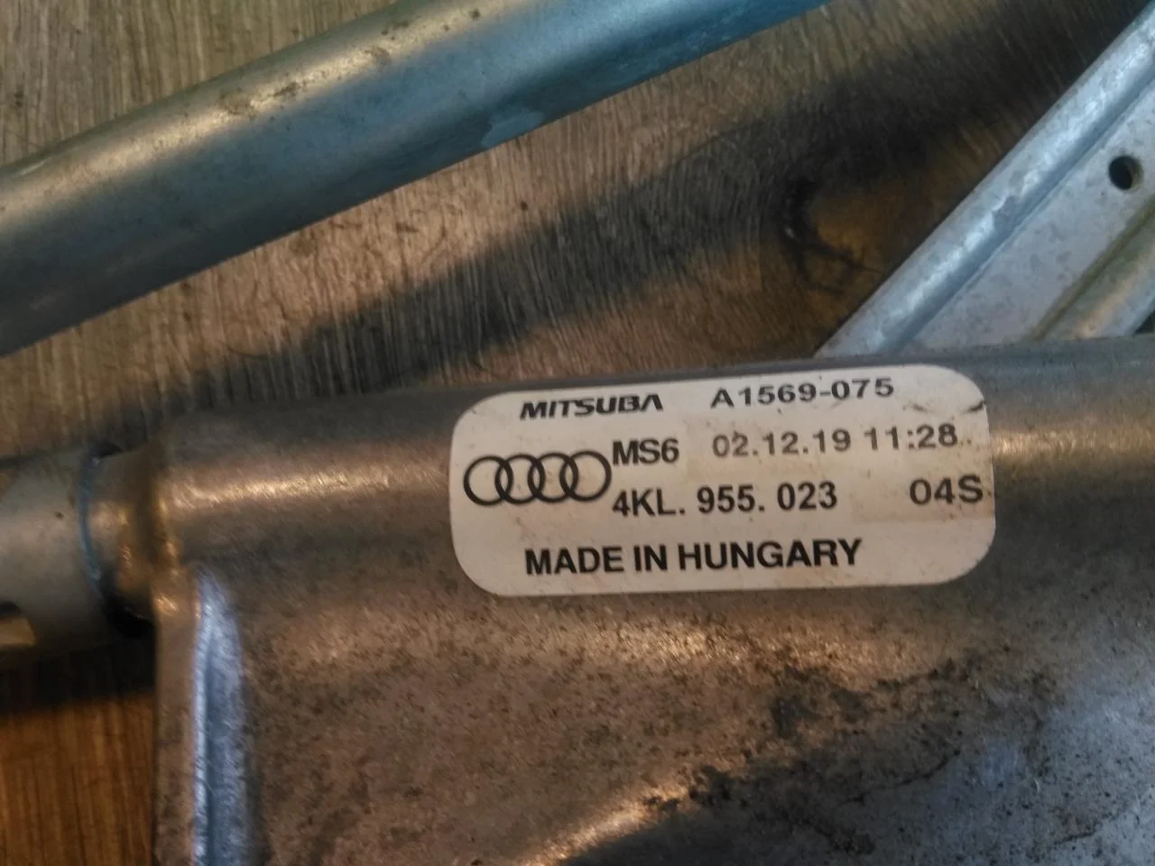 Audi E-TRON, S GE 2019- Mecanism ștergătoare parbriz vedere 3