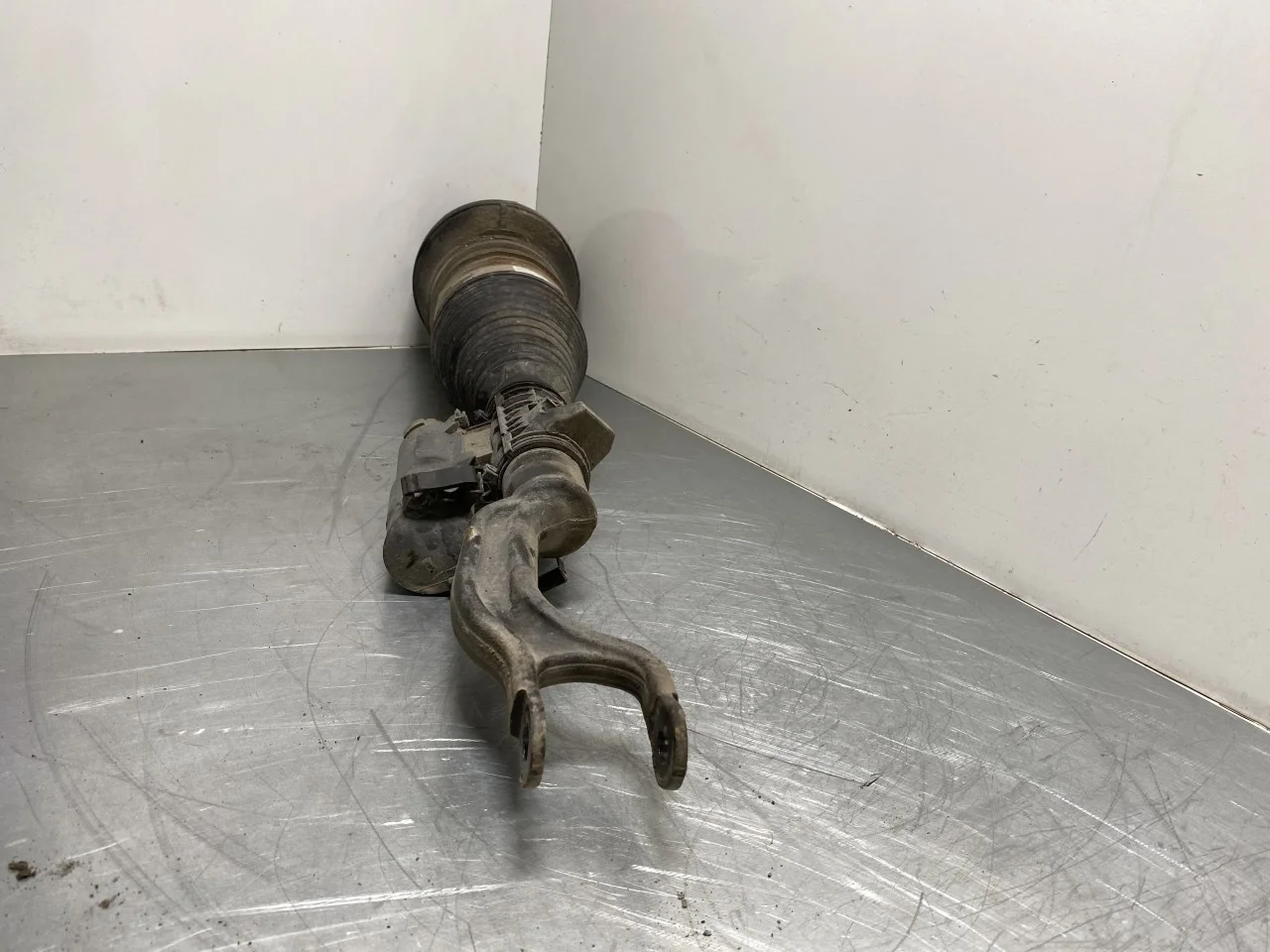 Mercedes EQS SUV X296 2022- Air spring bellows / air cushion, level control view 2