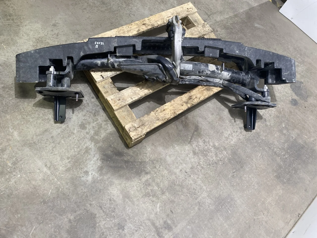 Mercedes EQS SUV X296 2022- Tow bar view 2