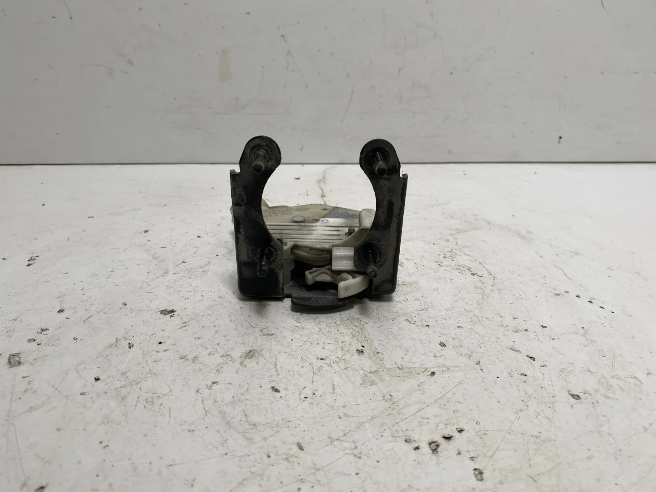 Nissan LEAF 2011-17 Central locking kit view 4