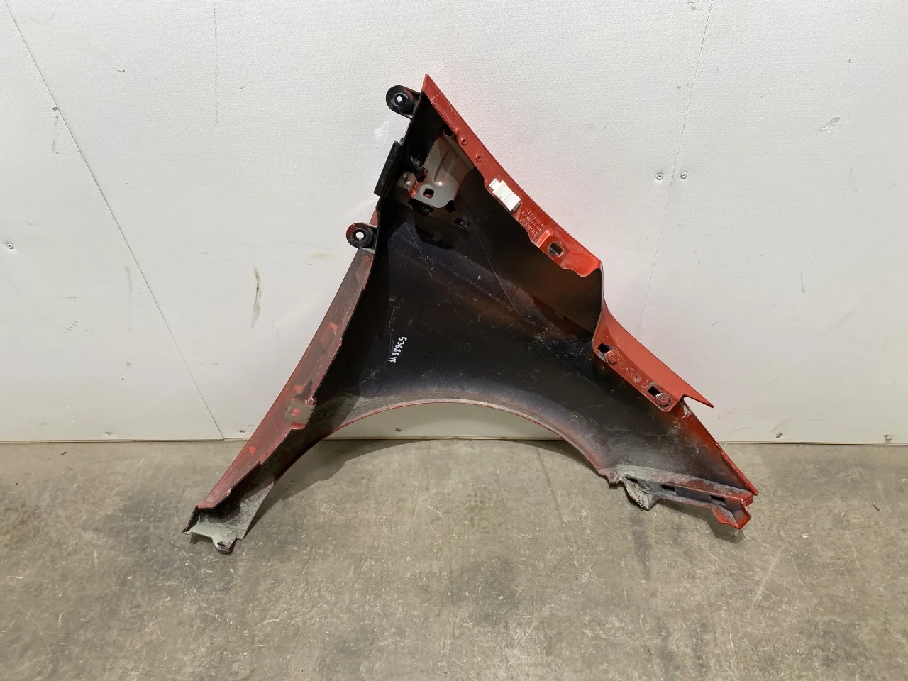 Renault ZOE/E- TECH 2013--> Front left fender view 3