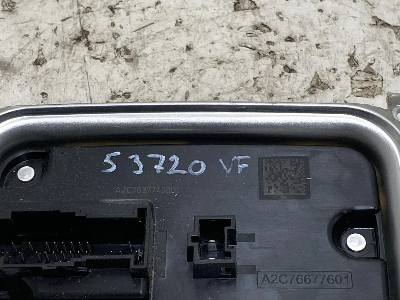 Mercedes EQA H243 2021- Vezérlőegység, xenon nézet 2