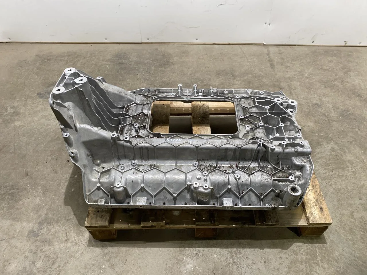 Mercedes EQA H243 2021- Engine mount, steel / aluminum
