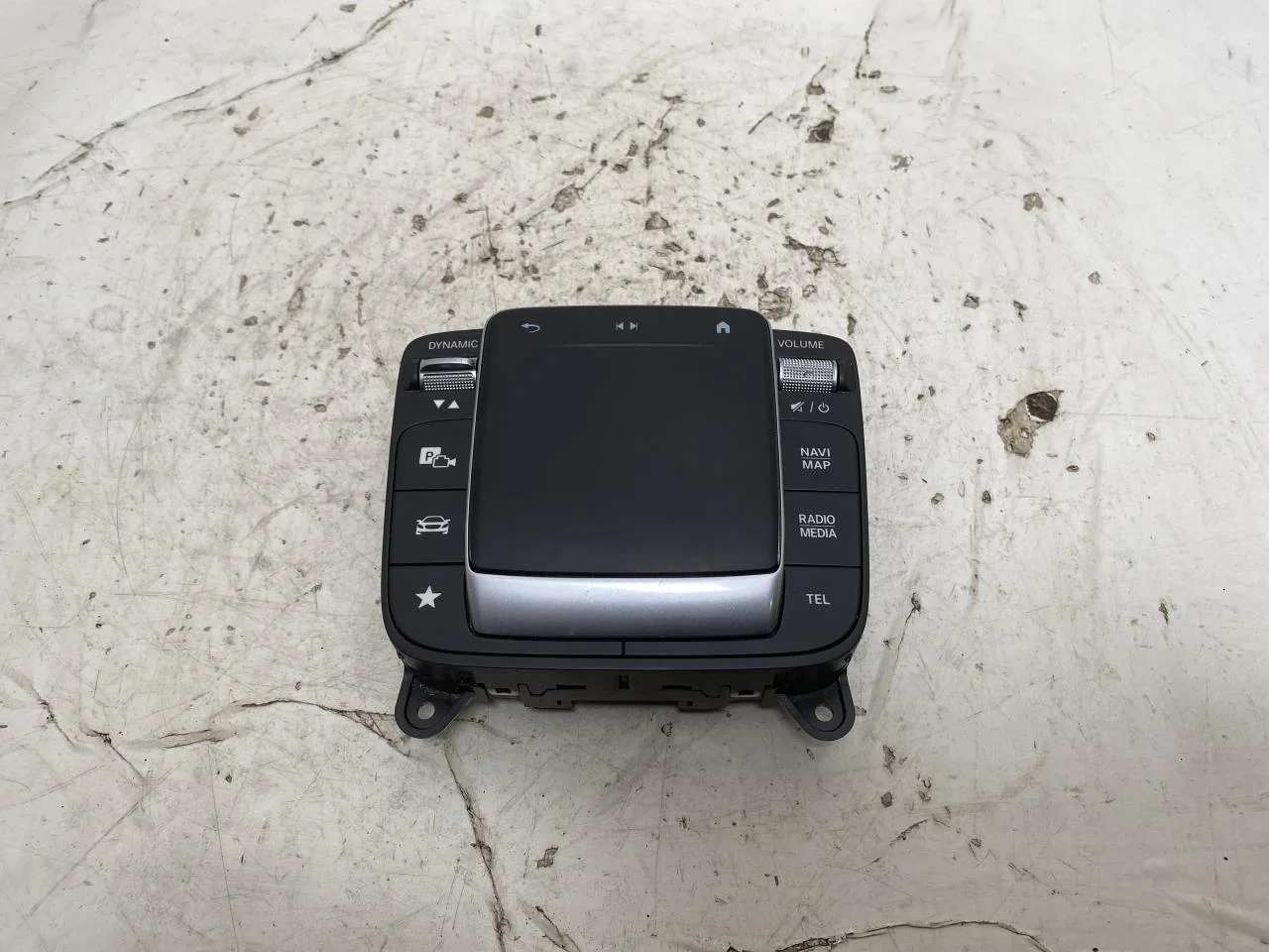 Mercedes EQA H243 2021- GPS navigáció