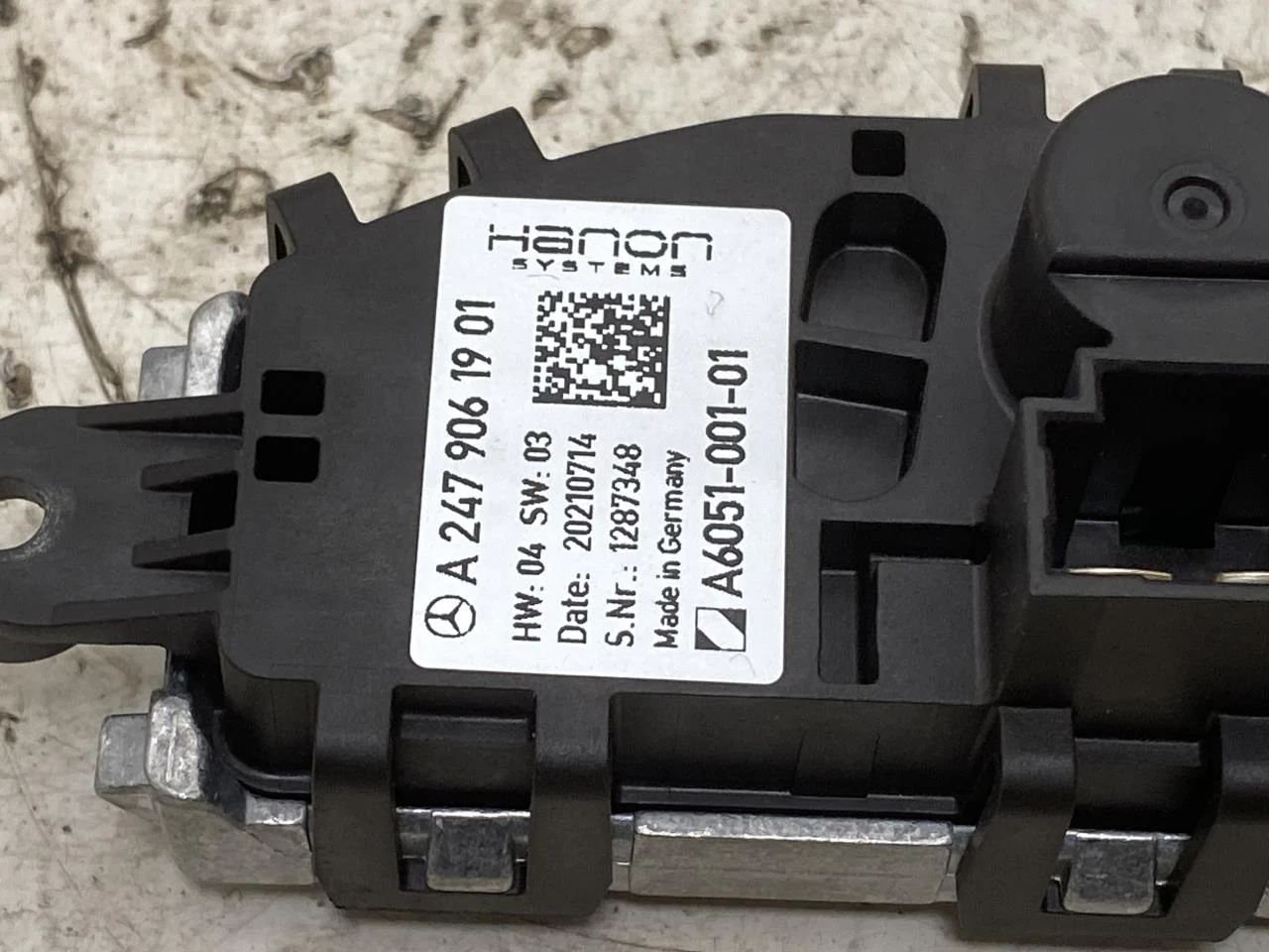 Mercedes EQA H243 2021- Fűtésventilátor előtét ellenállás nézet 2