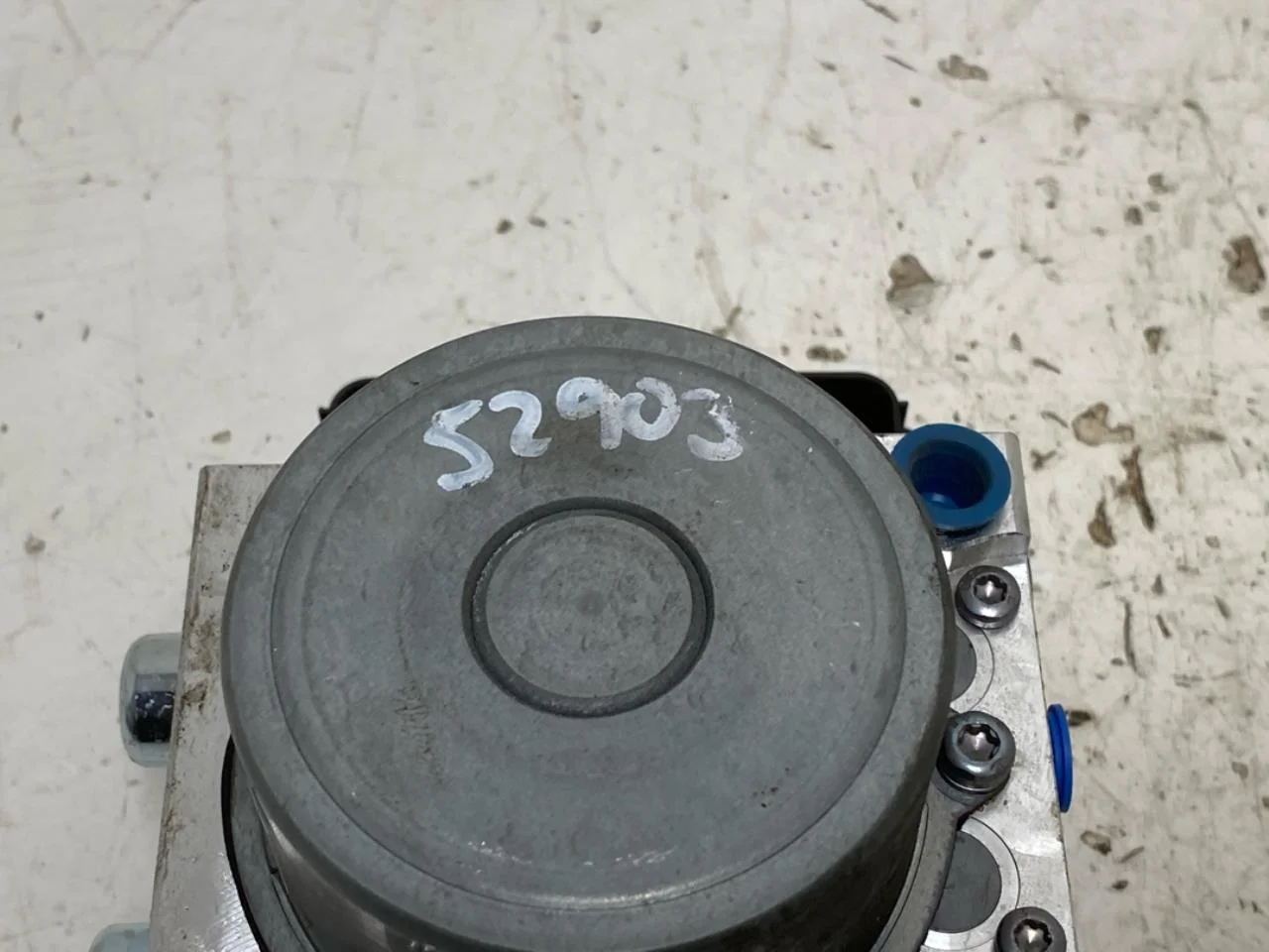 Volkswagen ID.4 2021- ABS hidraulika egység (tömb) nézet 2