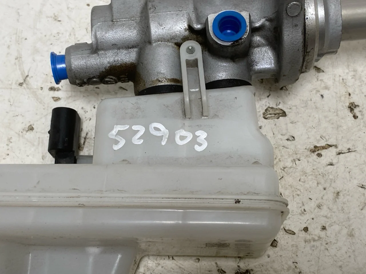 Volkswagen ID.4 2021- Fék főhengere nézet 2