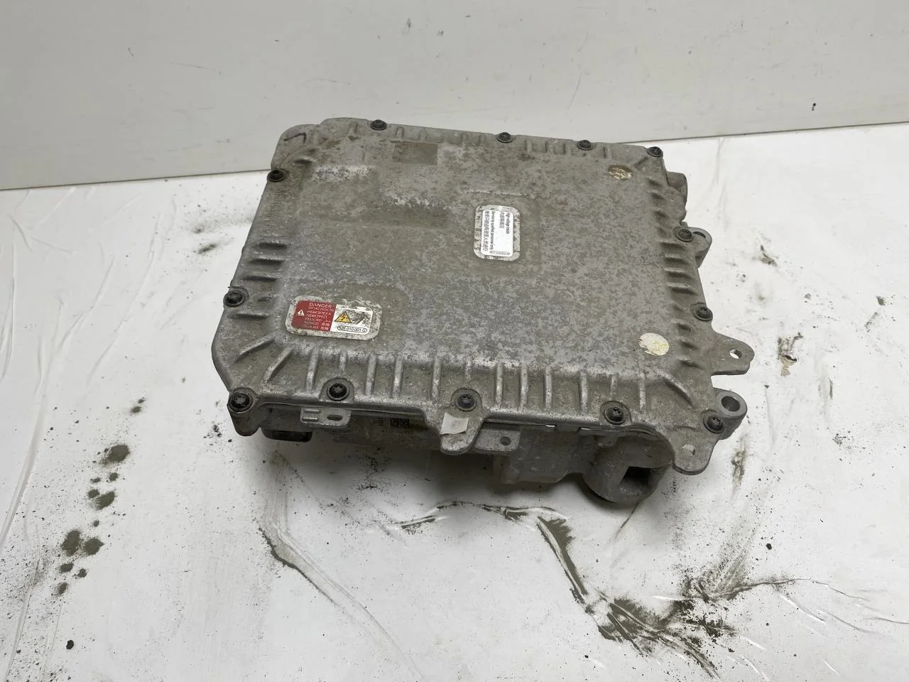 Volkswagen ID.4 2021- Inverter, 12-220V