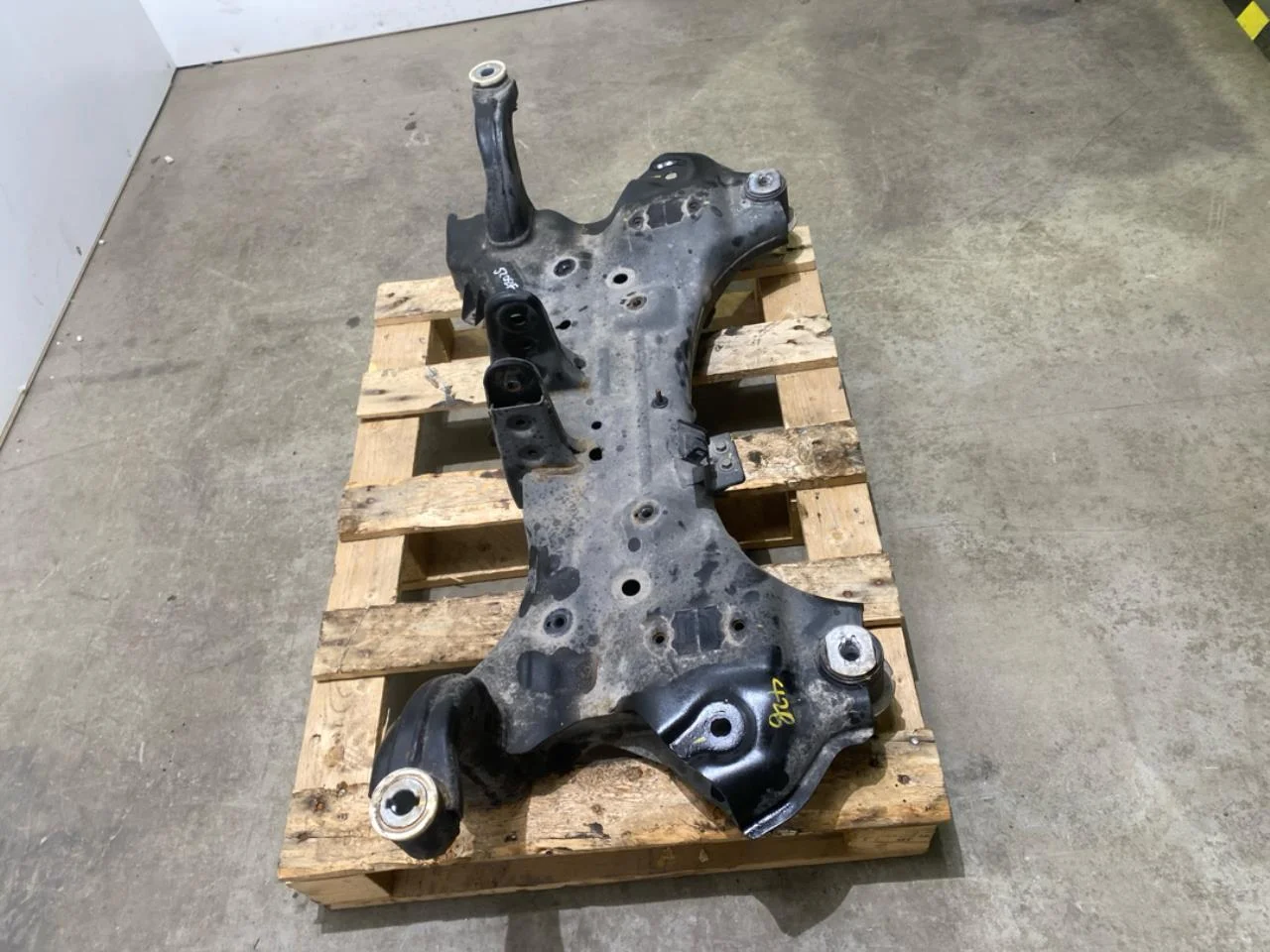 Hyundai KONA / ELECTRIC 2018-23 Front subframe view 2