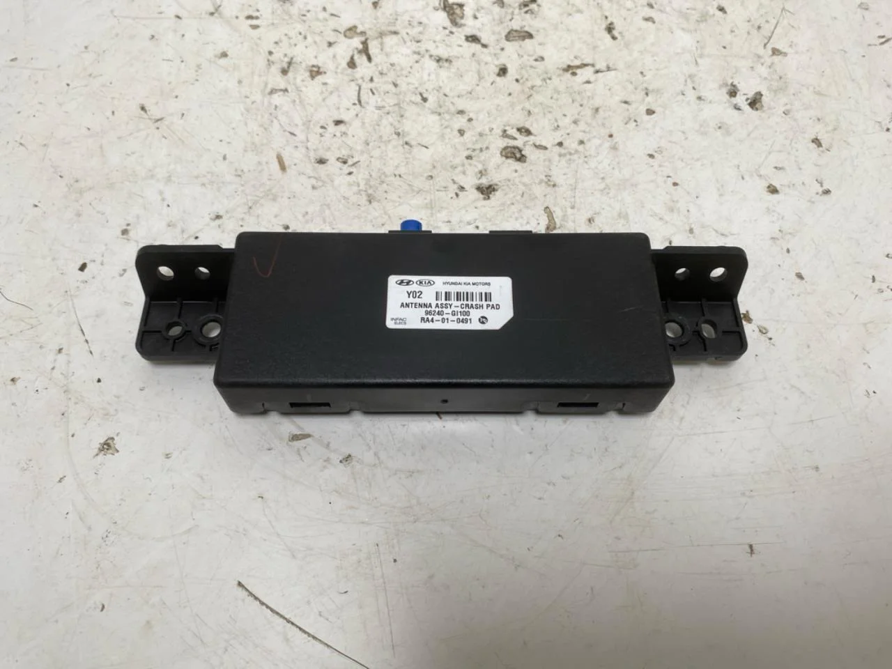 Hyundai IONIQ 5 NE 2022- Antenna view 2