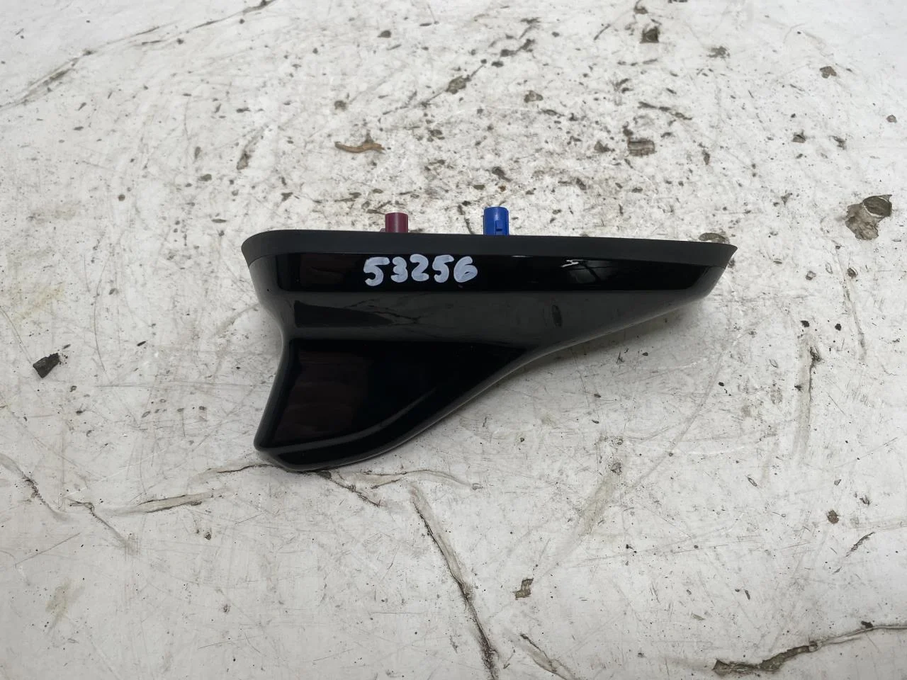 Volkswagen ID.7 TOURER 2024-> Antenna view 2