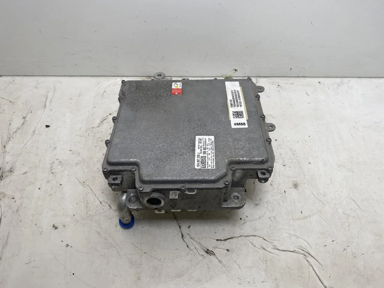 Volkswagen ID.7 TOURER 2024-> Invertor, 12-220V