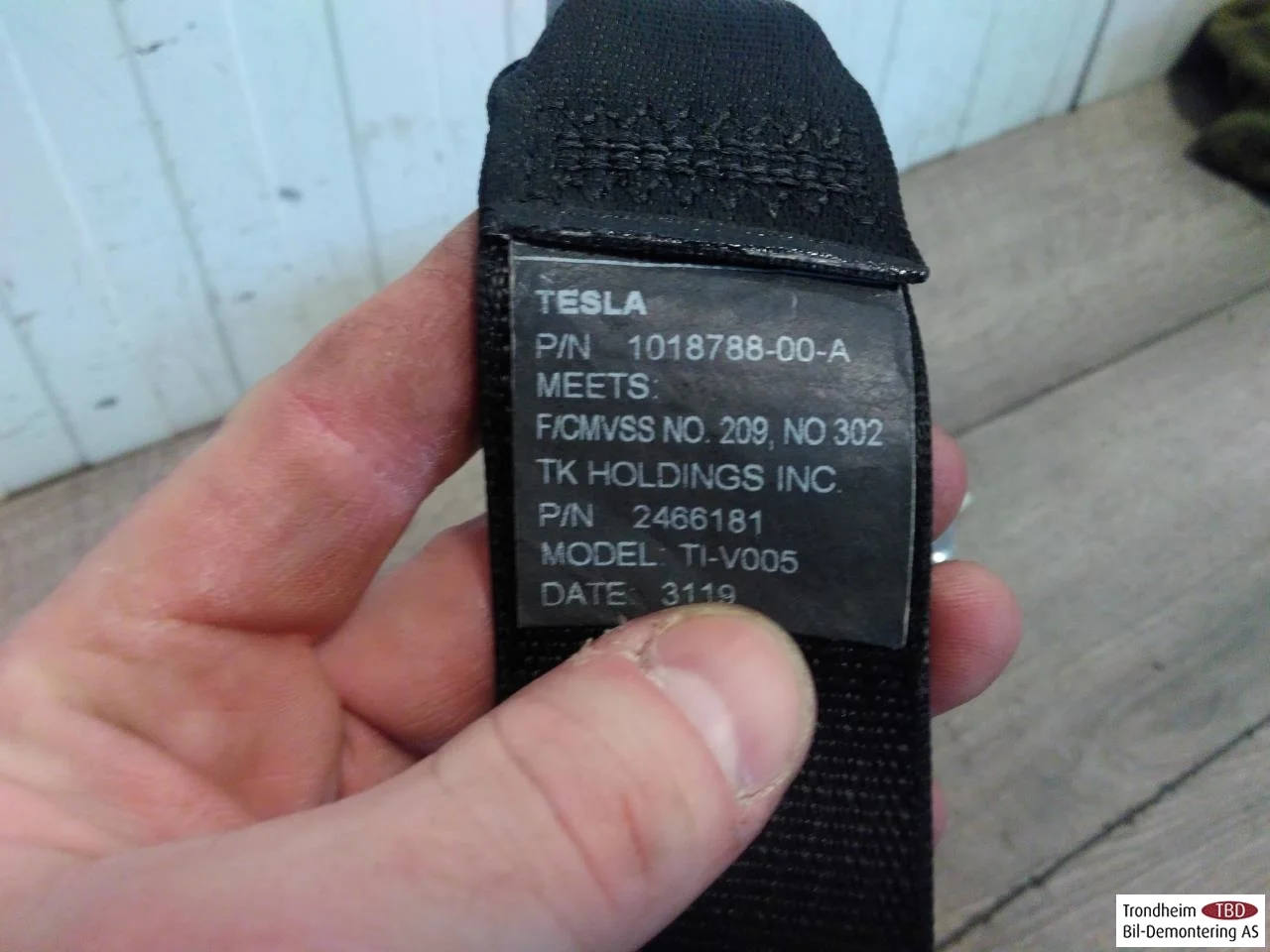 Tesla MODEL S 2013- Centură de siguranță față dreapta vedere 3