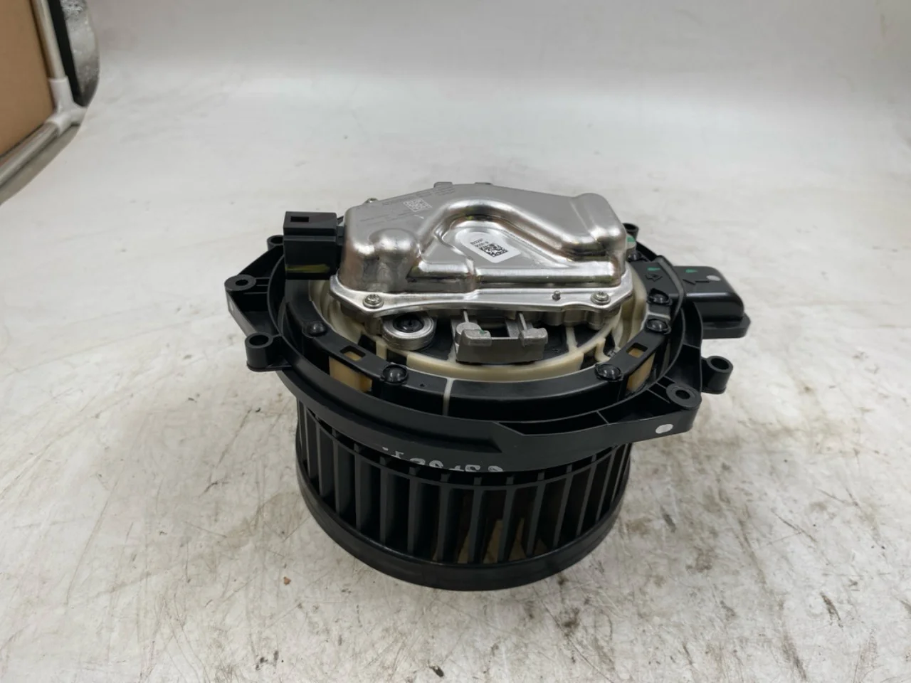 Mercedes EQS SUV X296 2022- Fűtésventilátor motor