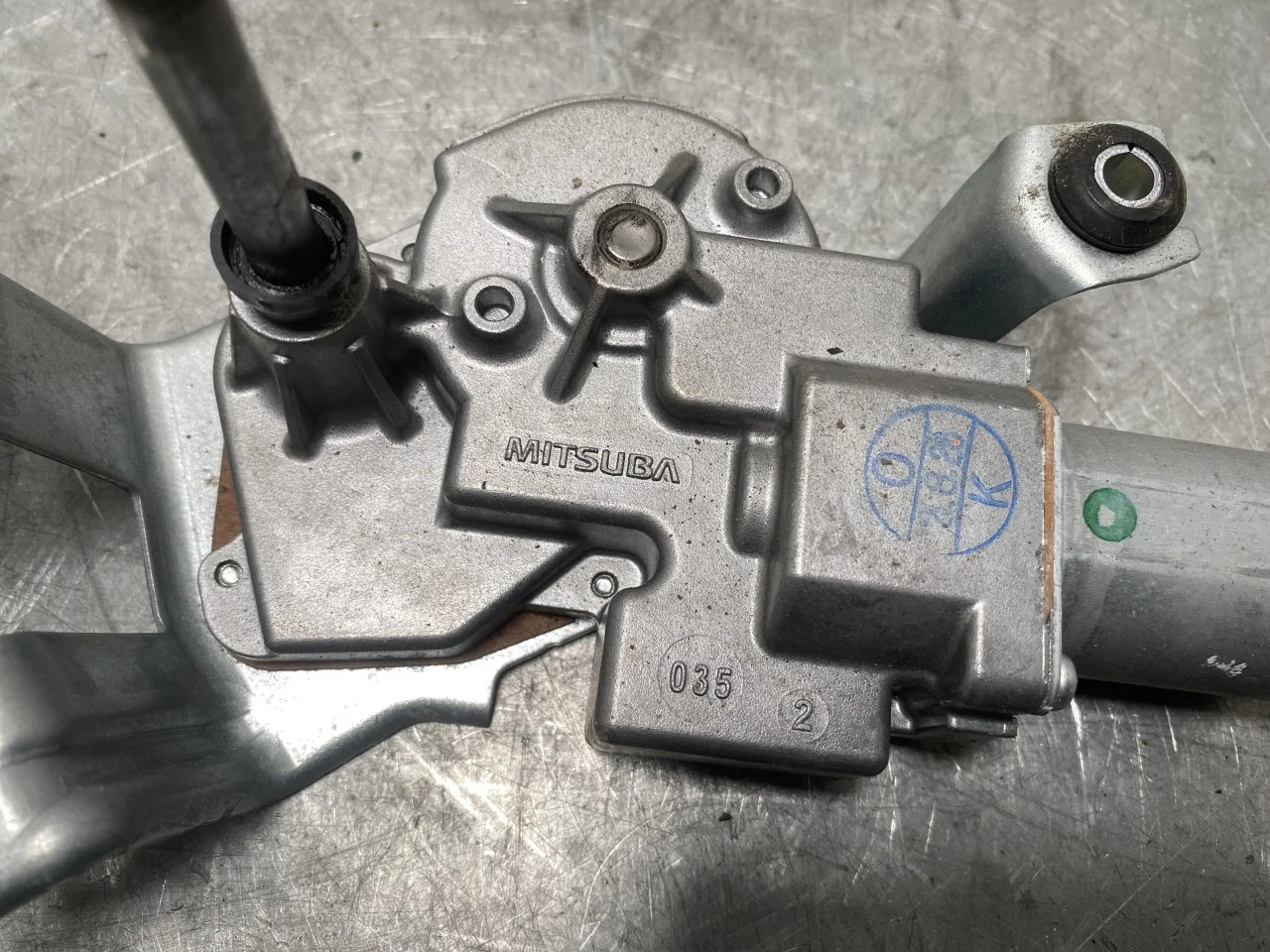 Mercedes EQA H243 2021- Ablaktörlő motor, csomagtérajtó nézet 2