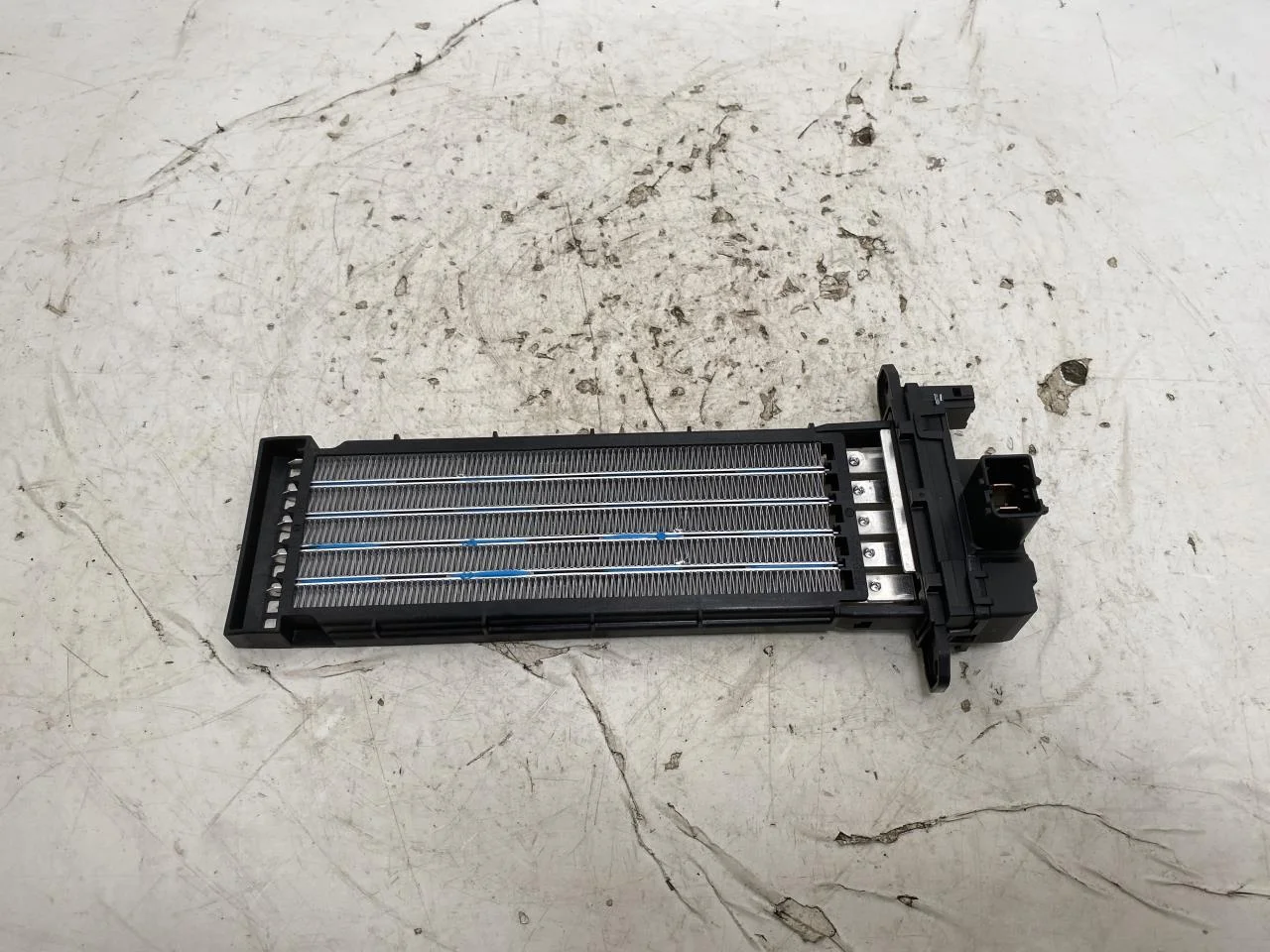 Opel / Vauxhall OPEL MOKKA 21 > Radiator încălzire, fără climatizare