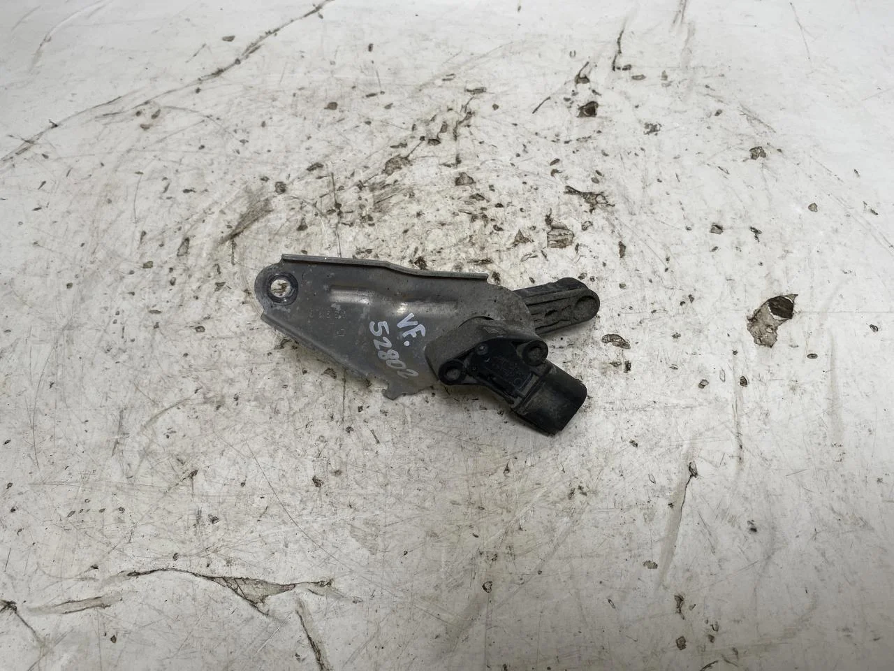 Tesla MODEL 3 2017--> Level control / air suspension sensor