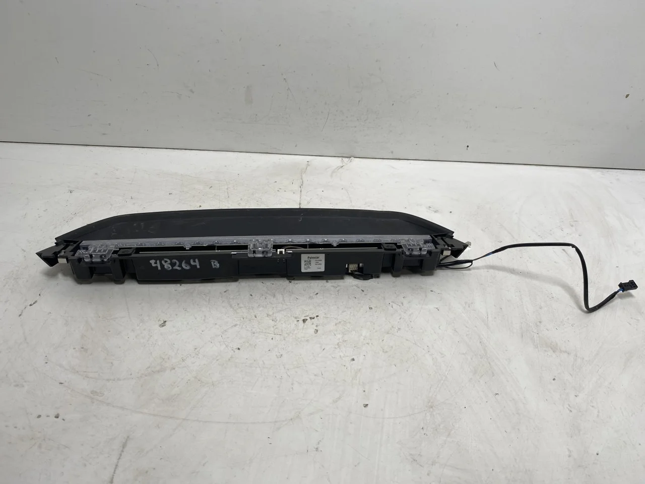 Polestar 2 2020- Rear window brake light view 2