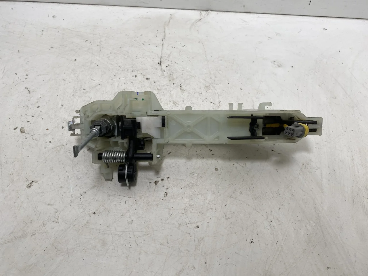 Kia SOUL 2009- Left exterior door handle view 3