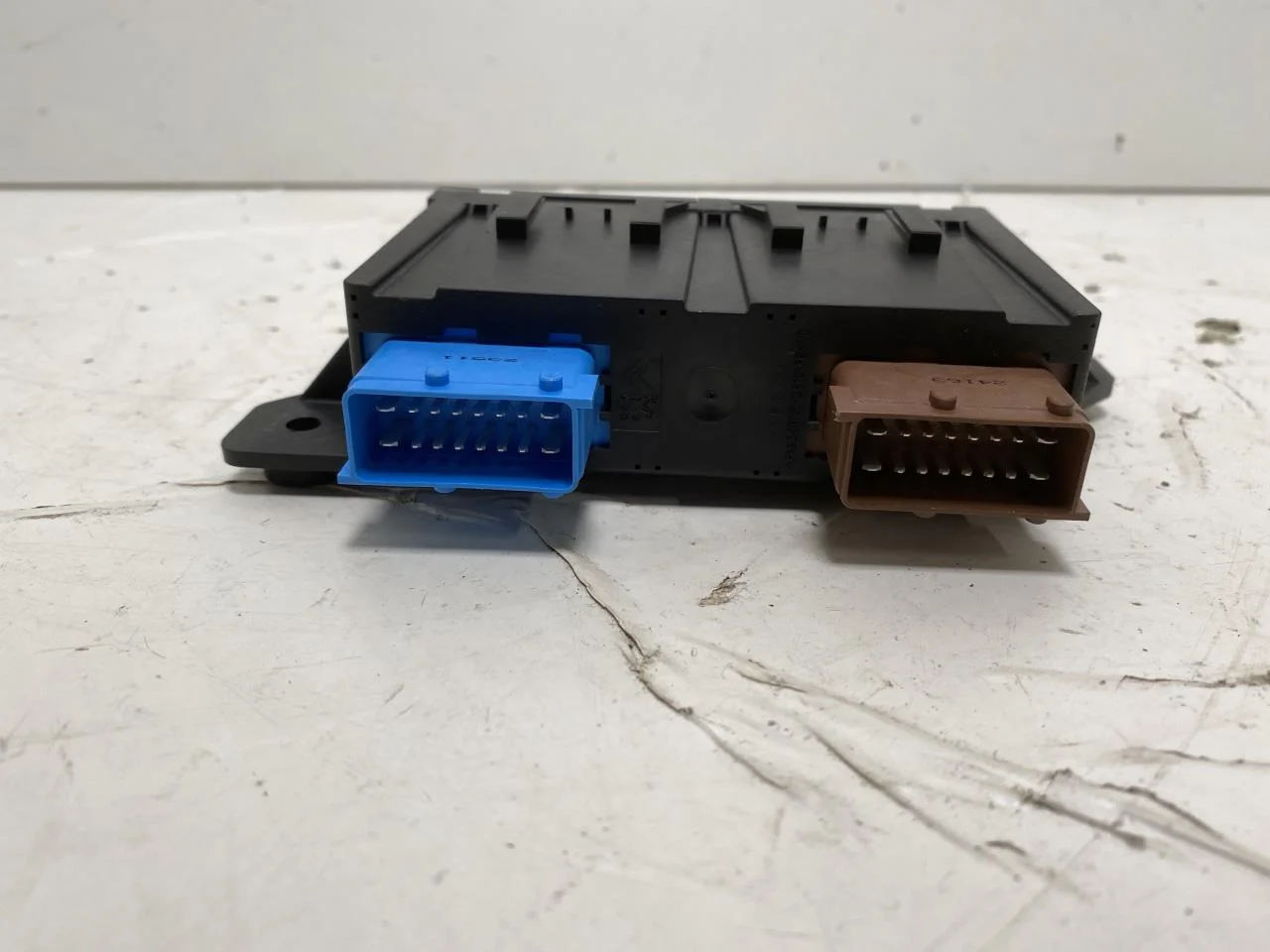 Peugeot 3008/E-3008 2024- Control unit, other view 2