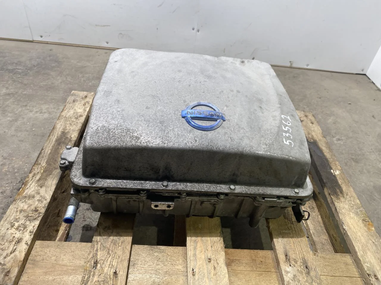 Nissan LEAF 2011-17 Voltage converter, battery