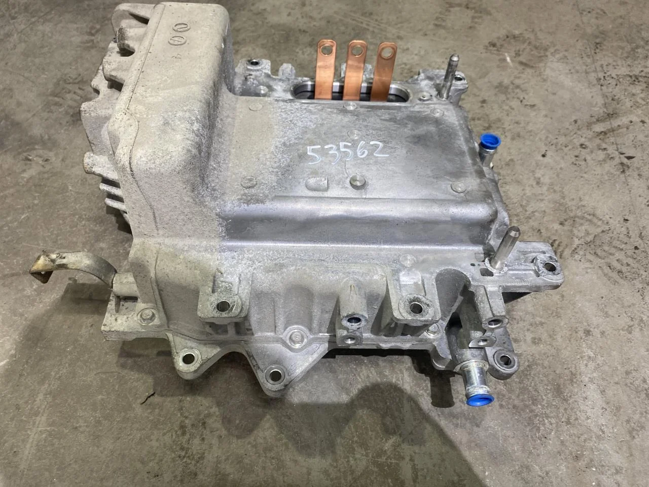 Nissan LEAF 2011-17 Inverter, 12-220V view 2
