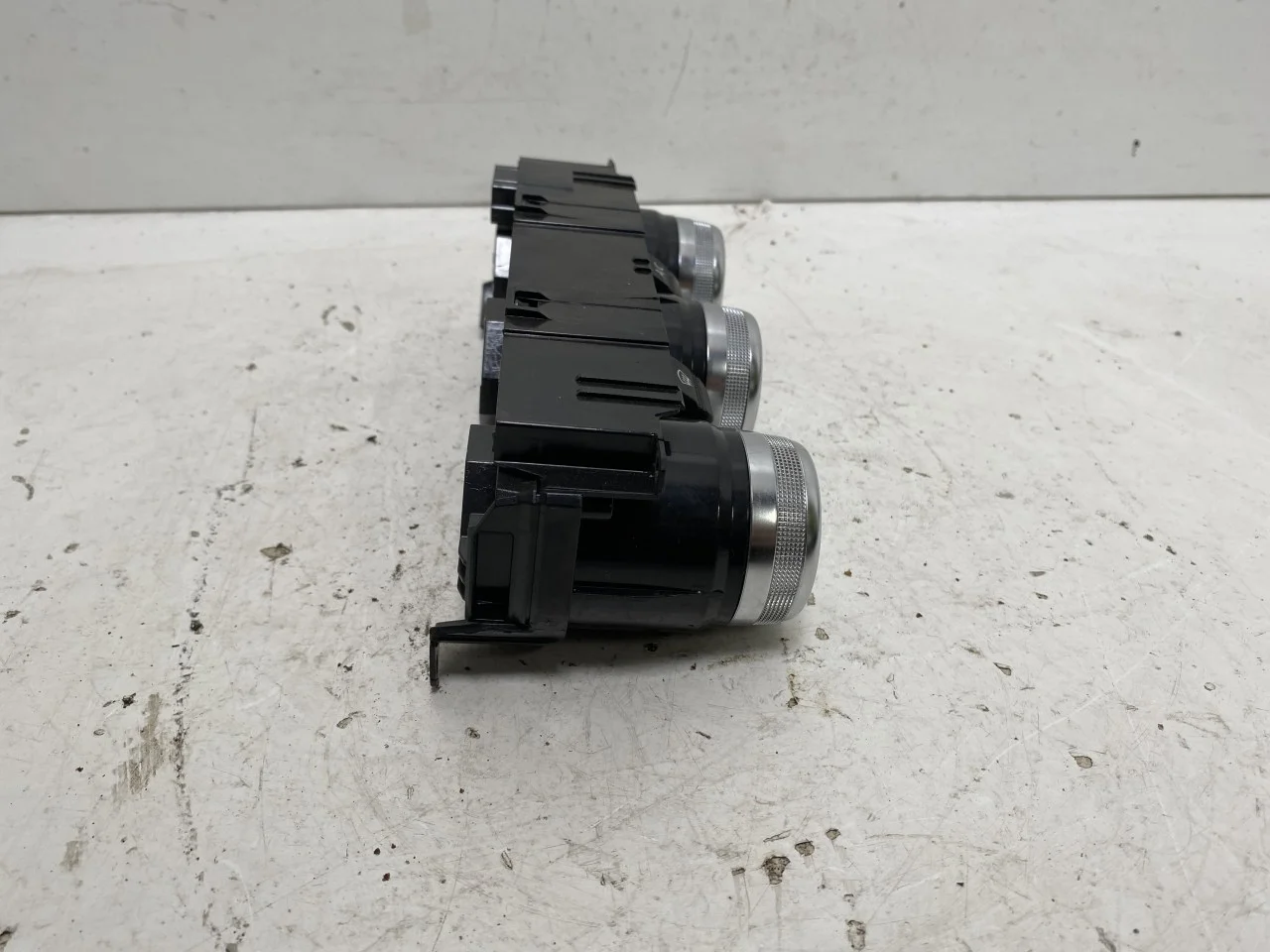 Renault ZOE/E- TECH 2013--> Heater control unit view 2