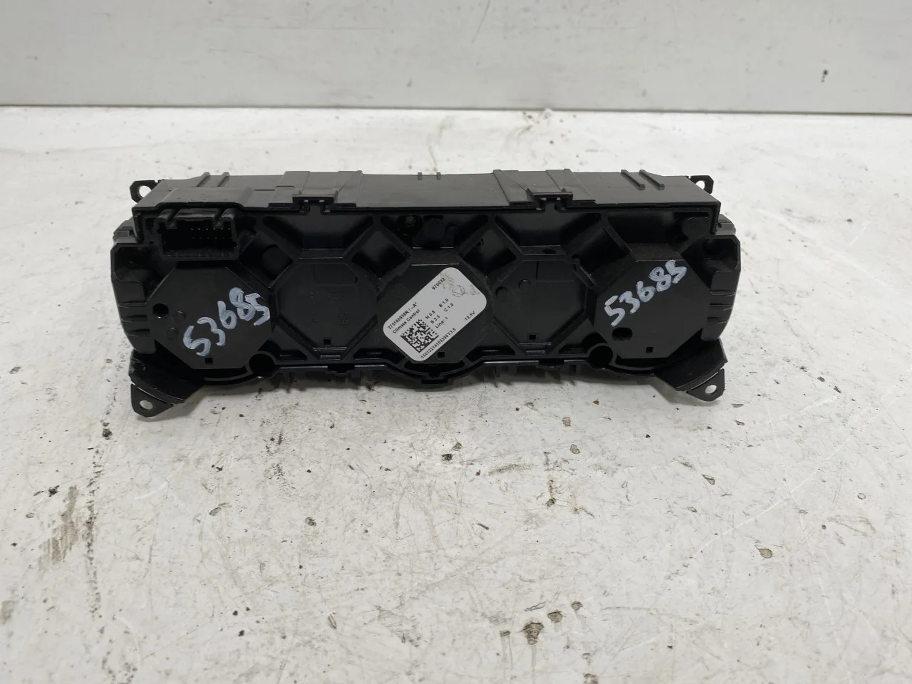 Renault ZOE/E- TECH 2013--> Heater control unit view 3