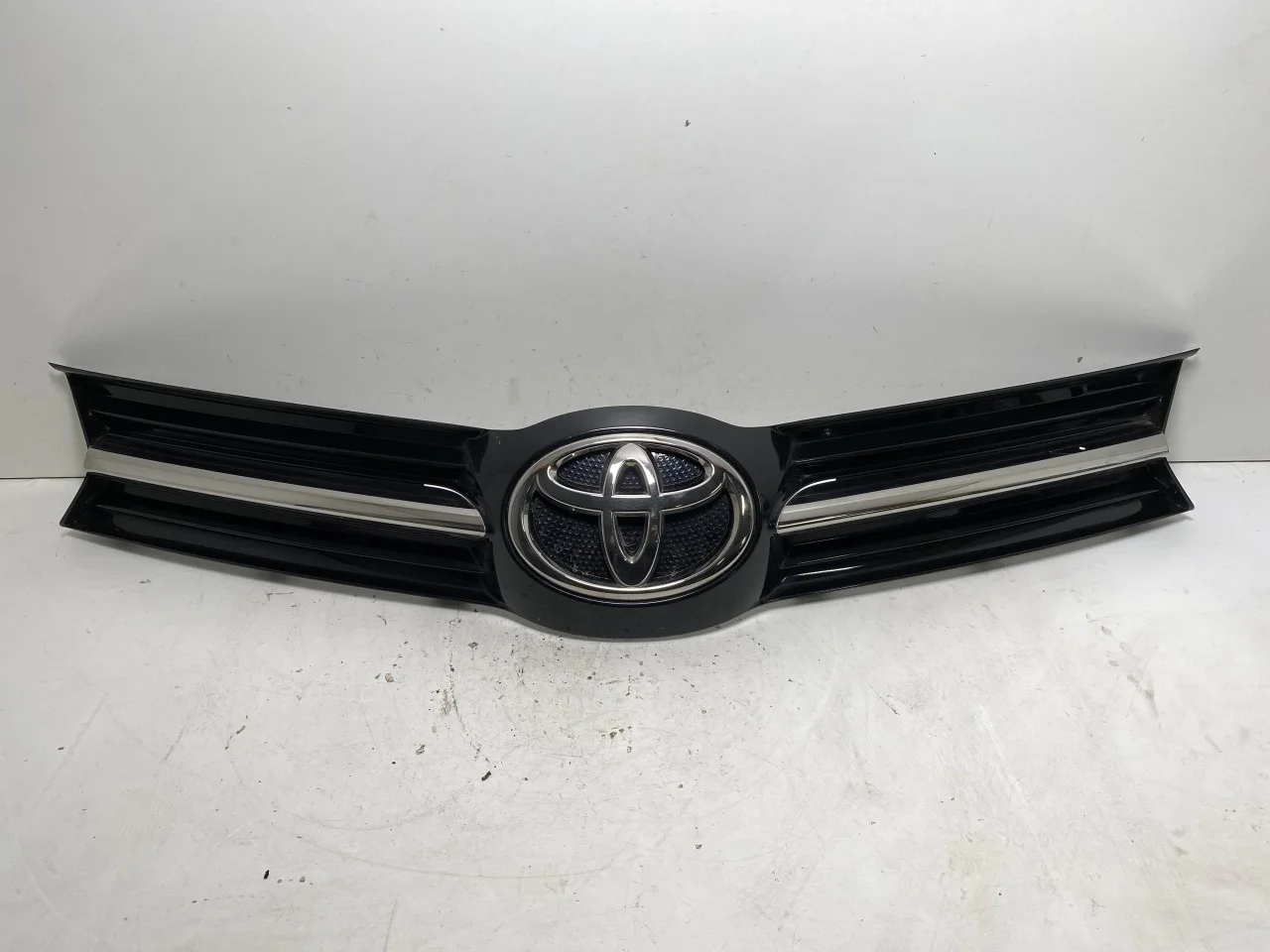 Toyota PROACE II 2016- Grille, complete