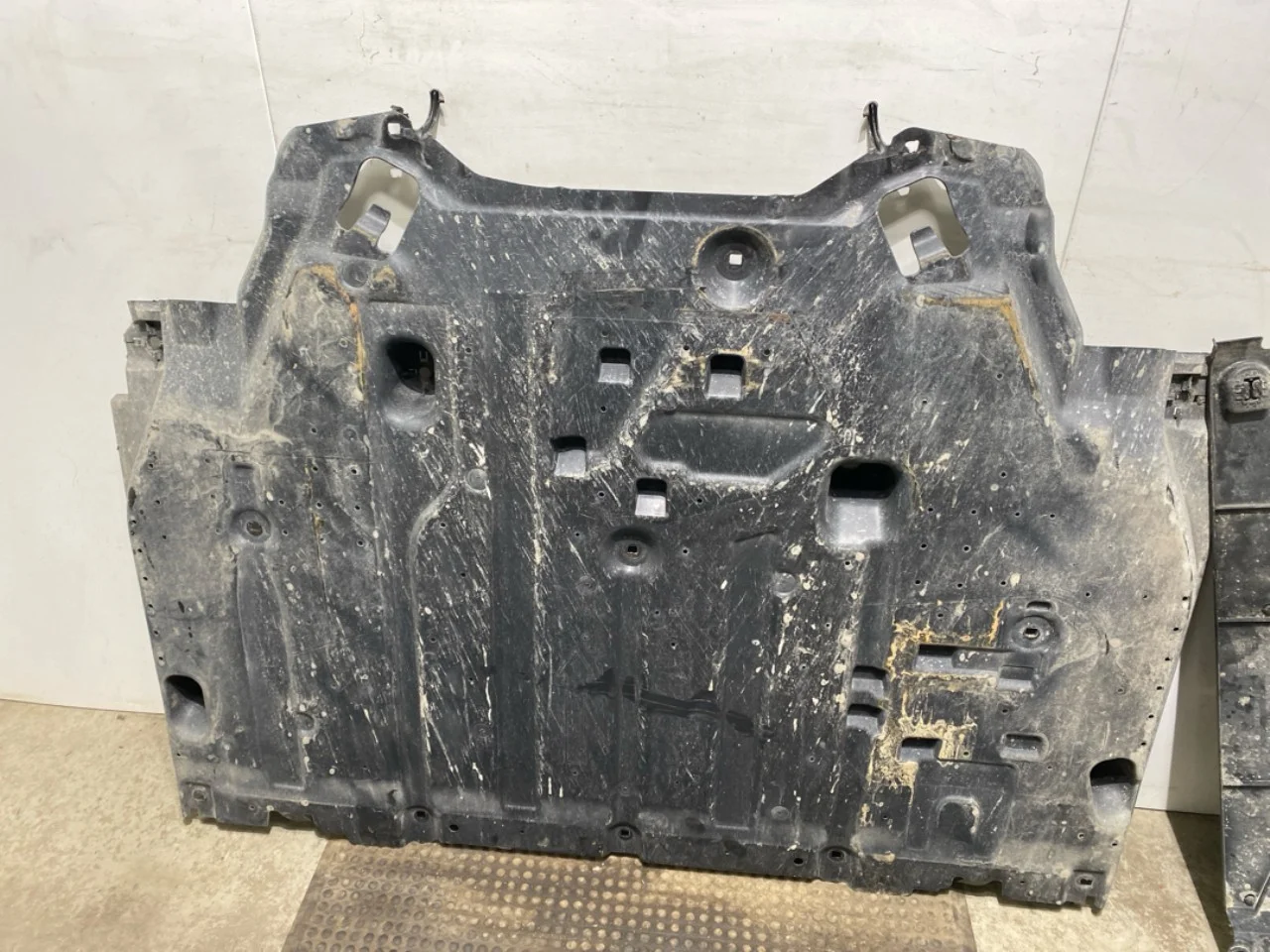 Opel / Vauxhall CORSA F 2020- Underbody protection plate (engine/gearbox/floor) view 4
